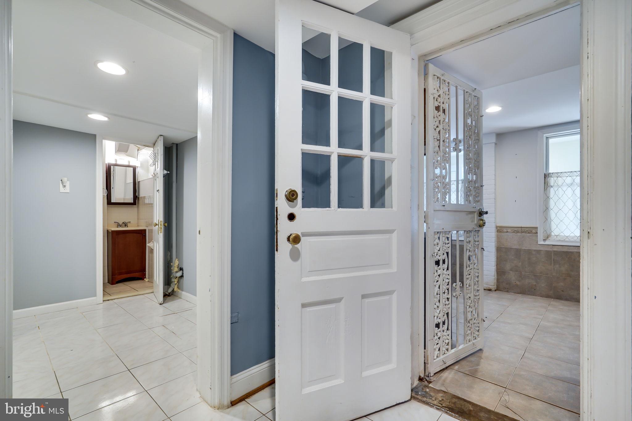 ARLINGTON RIDGE - Residential