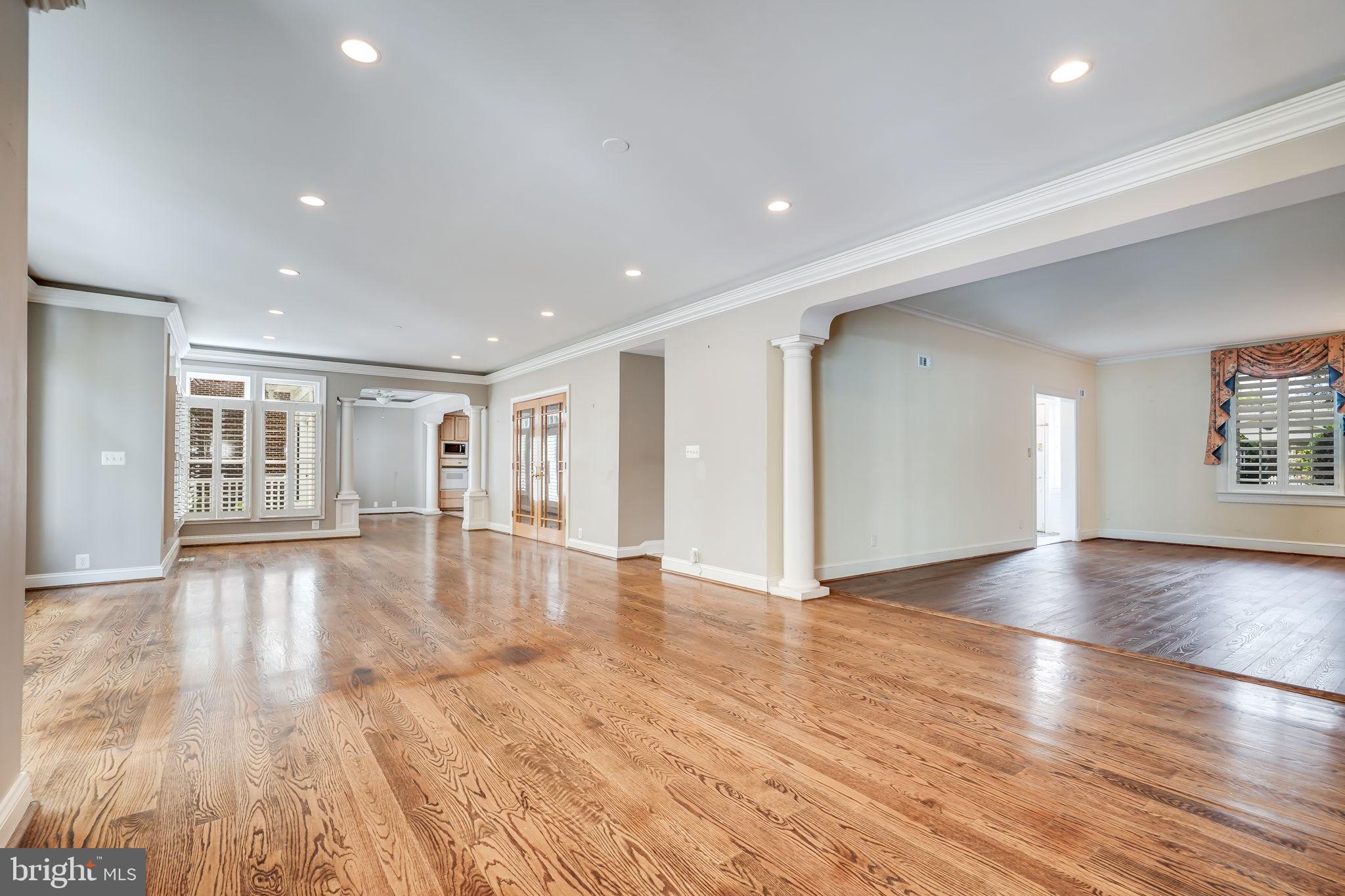 ARLINGTON RIDGE - Residential