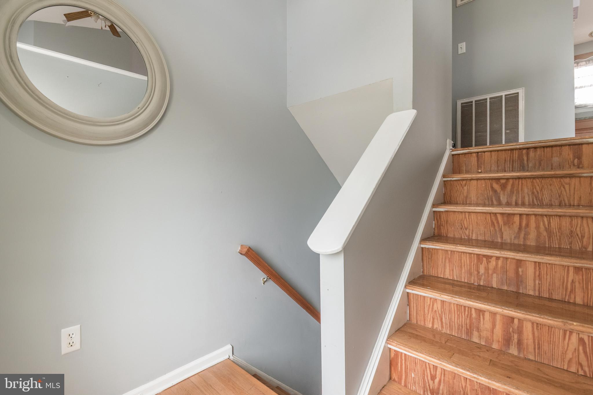 CLUBHOUSE MANOR - Residential