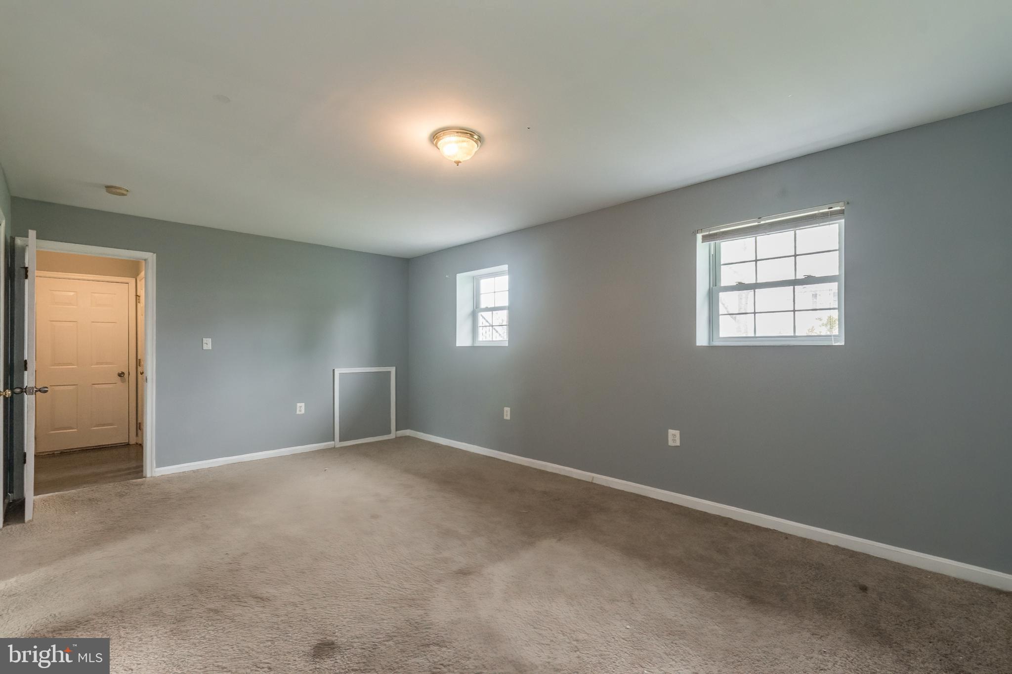 CLUBHOUSE MANOR - Residential