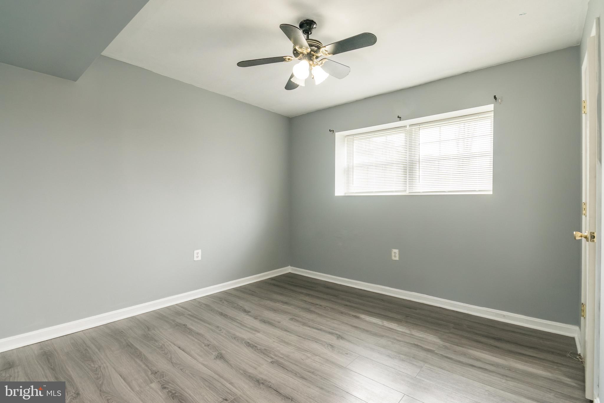 CLUBHOUSE MANOR - Residential