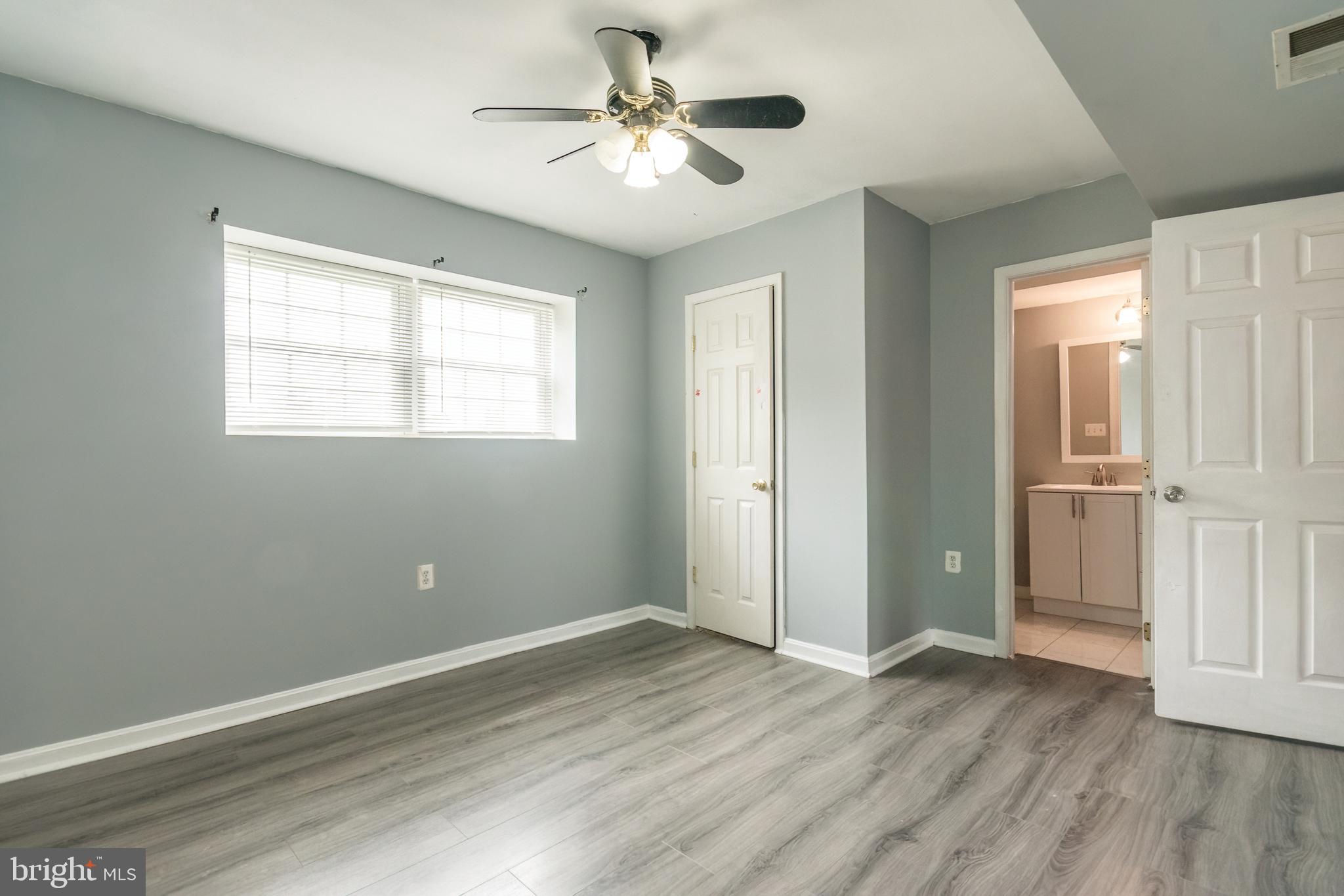 CLUBHOUSE MANOR - Residential