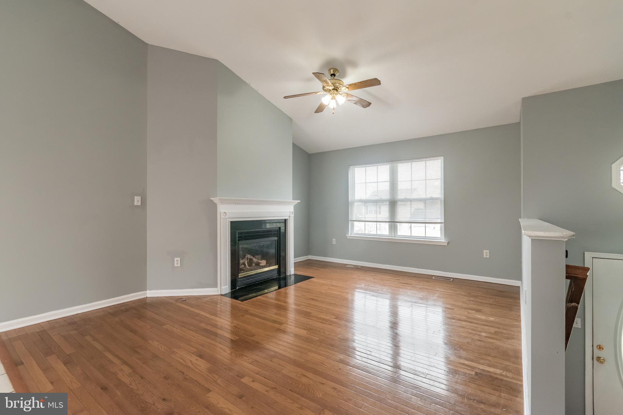 CLUBHOUSE MANOR - Residential