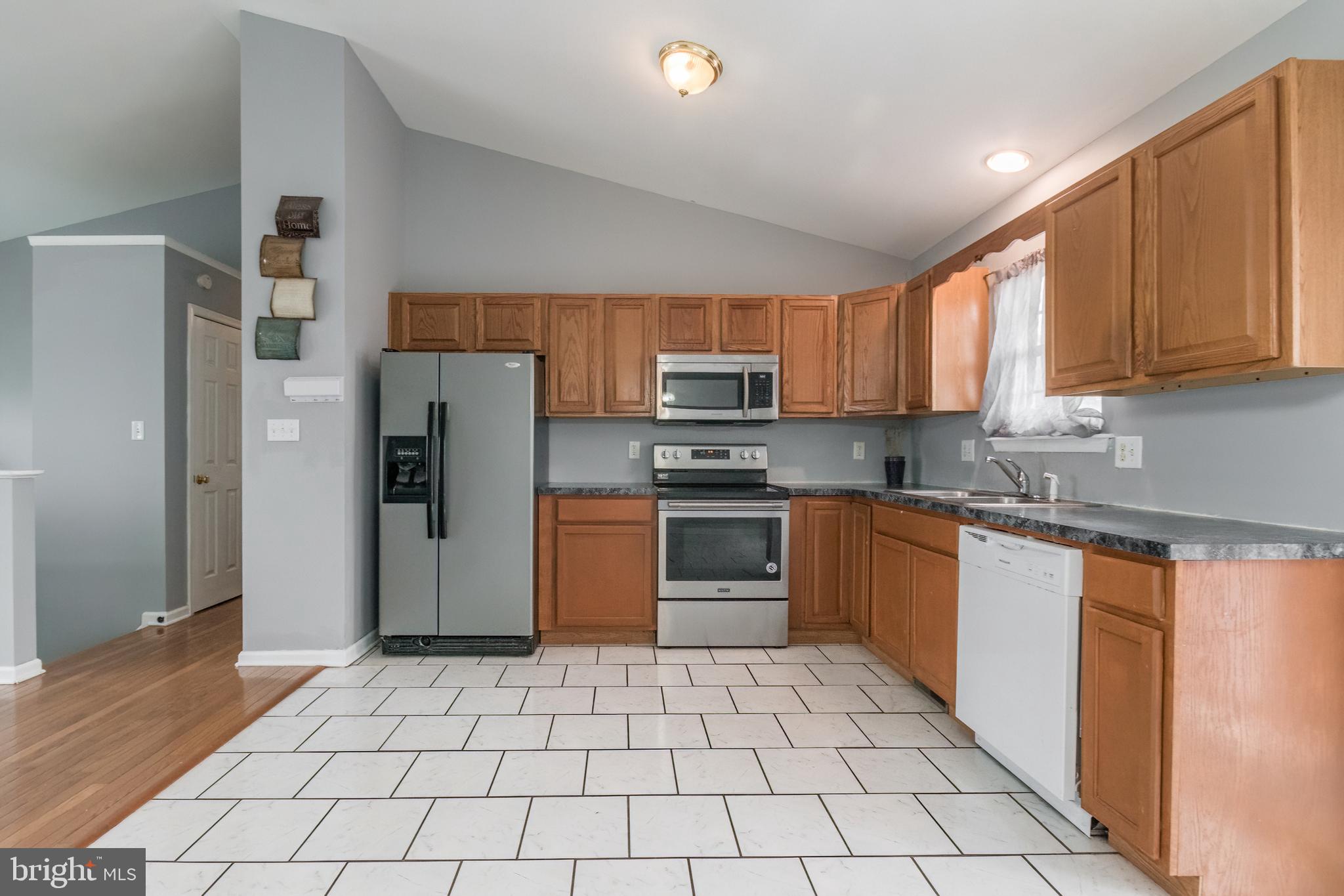 CLUBHOUSE MANOR - Residential