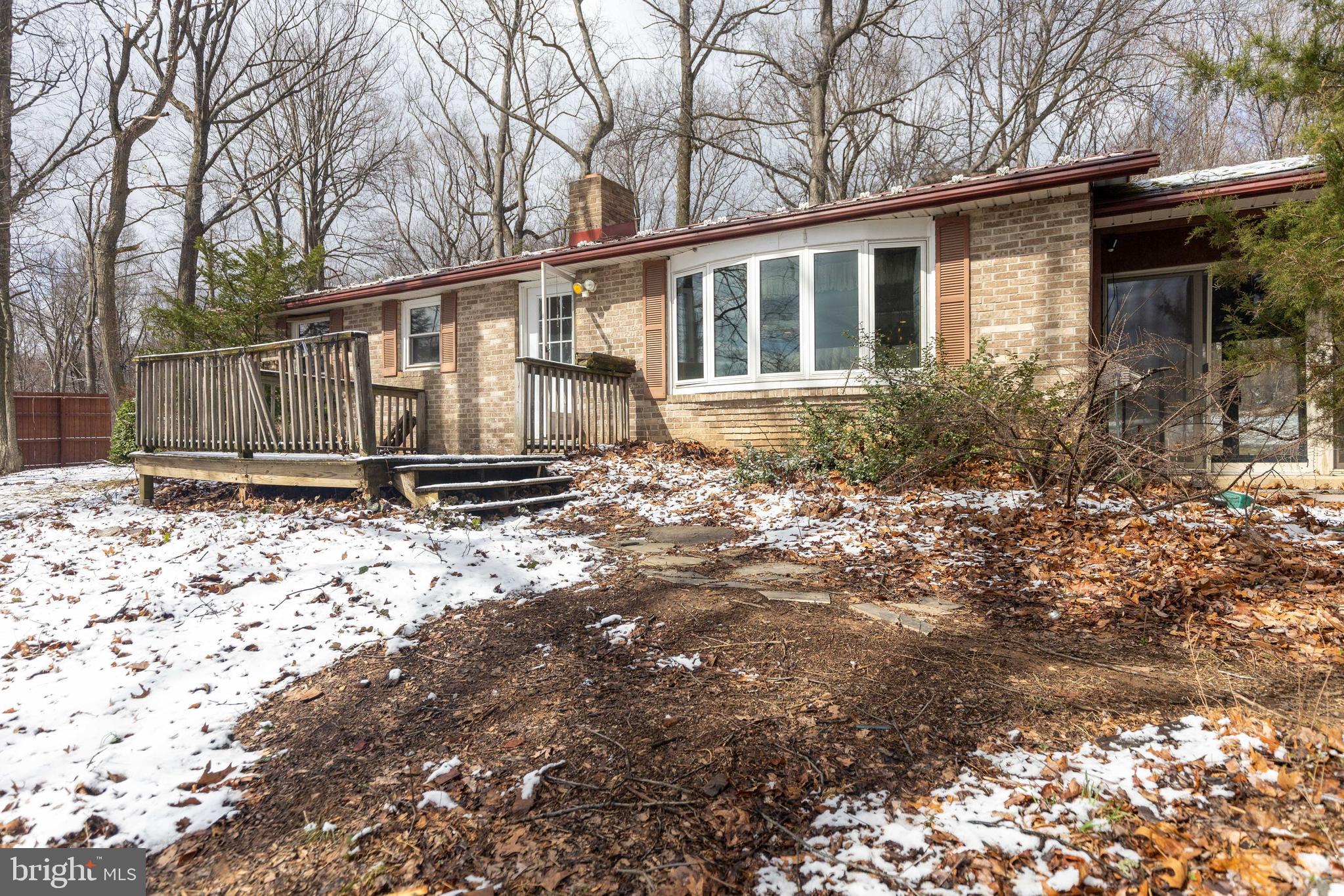 8493 FORT MCCORD ROAD