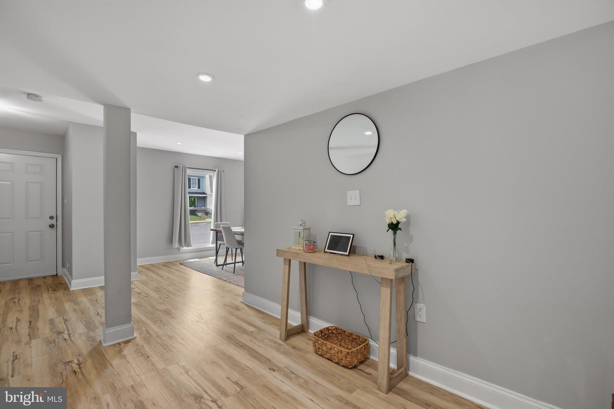 7110 MARBURY COURT