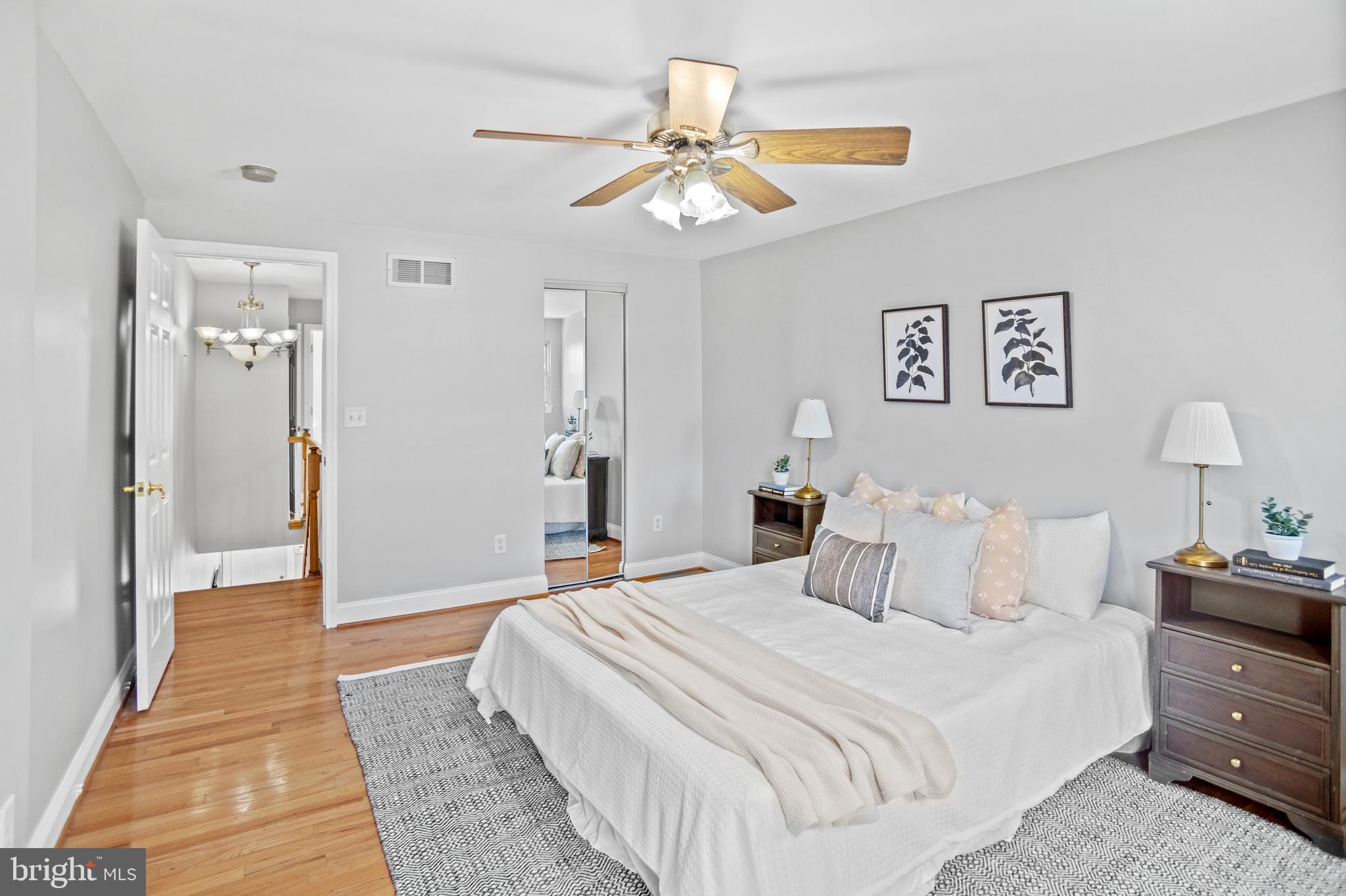 LOCUST POINT - Residential