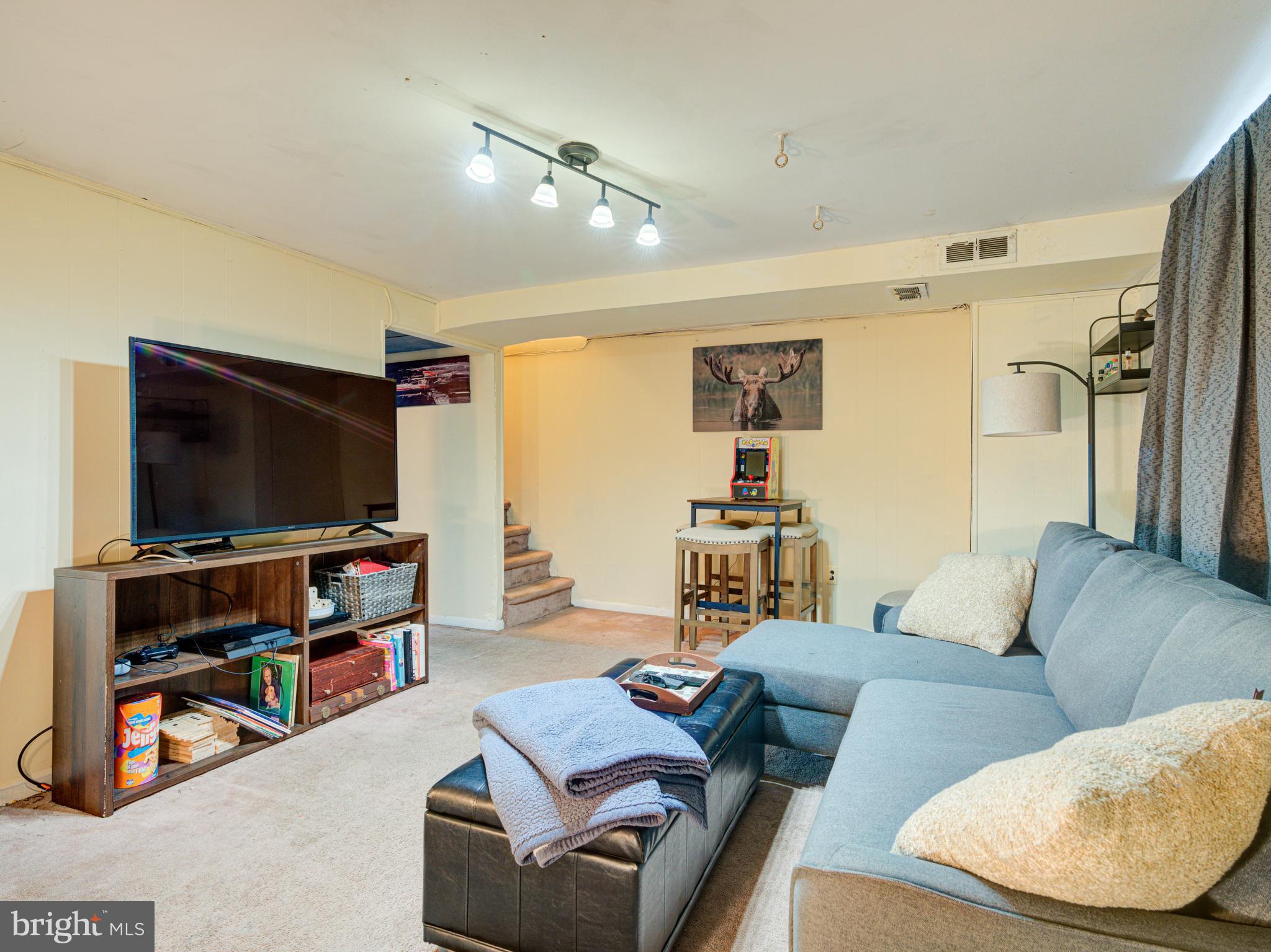 SOMERTON - Residential