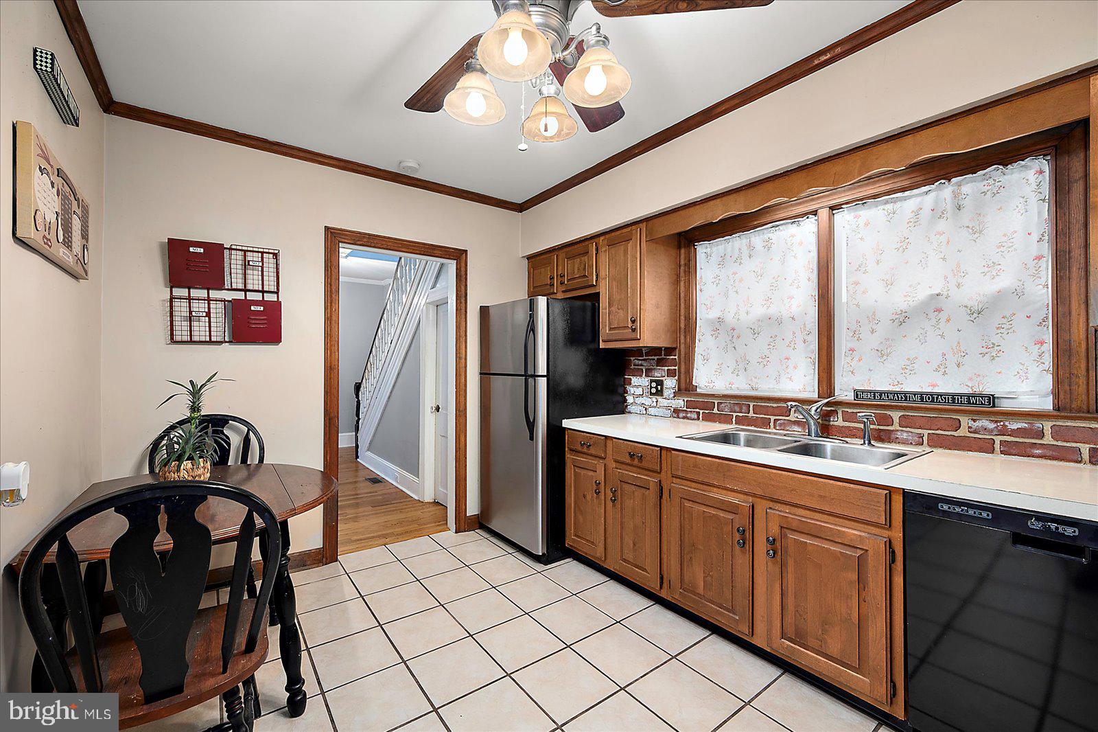 NEWTOWN - Residential