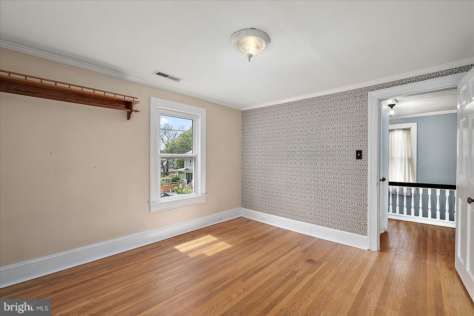 NEWTOWN - Residential