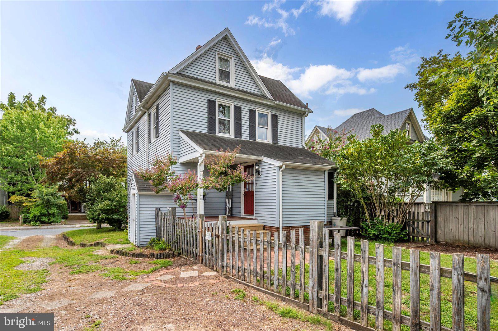 NEWTOWN - Residential