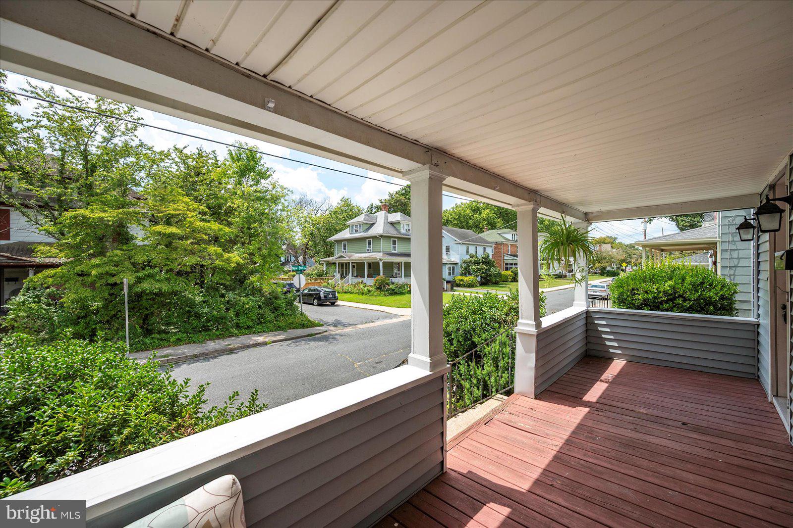 NEWTOWN - Residential