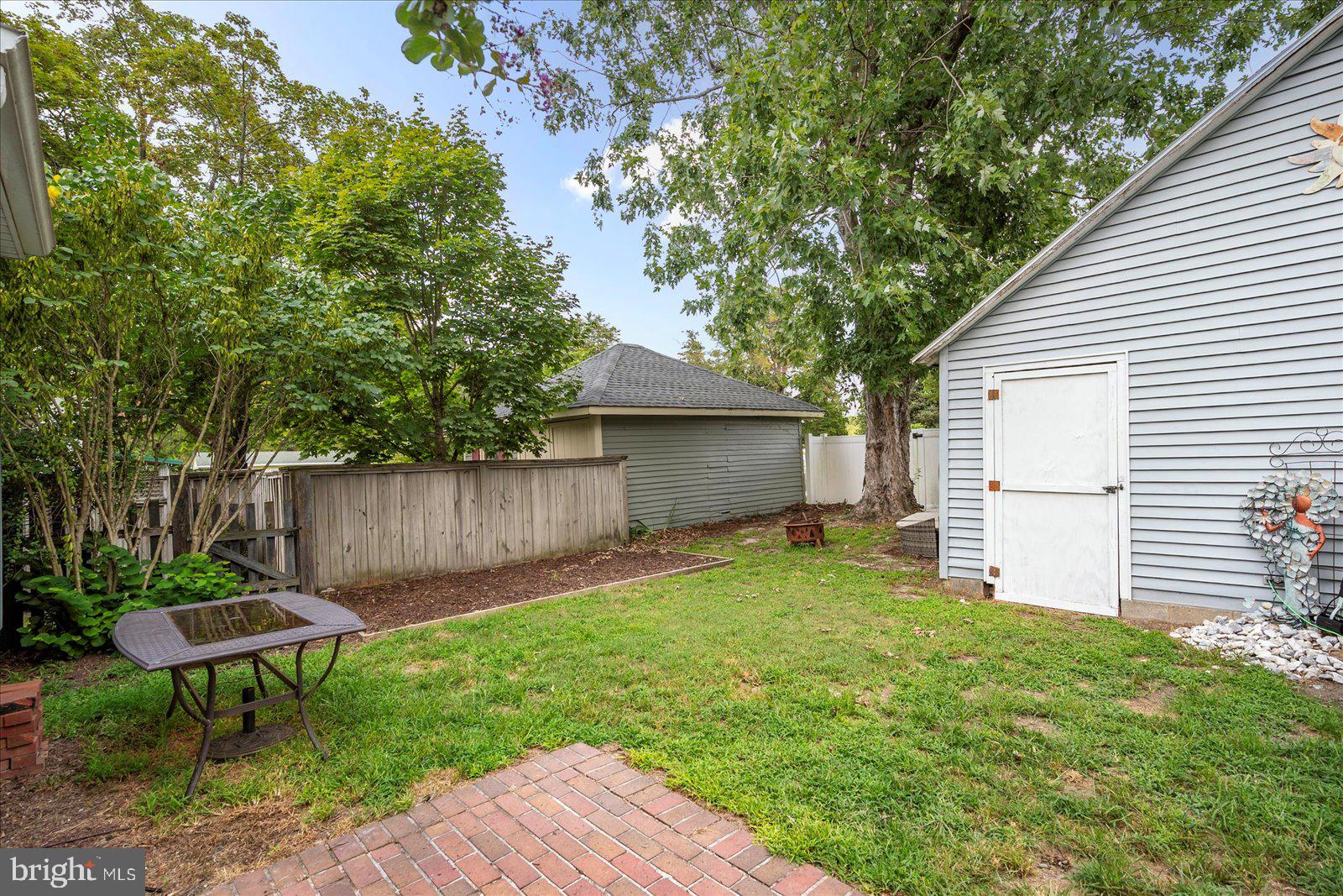 NEWTOWN - Residential