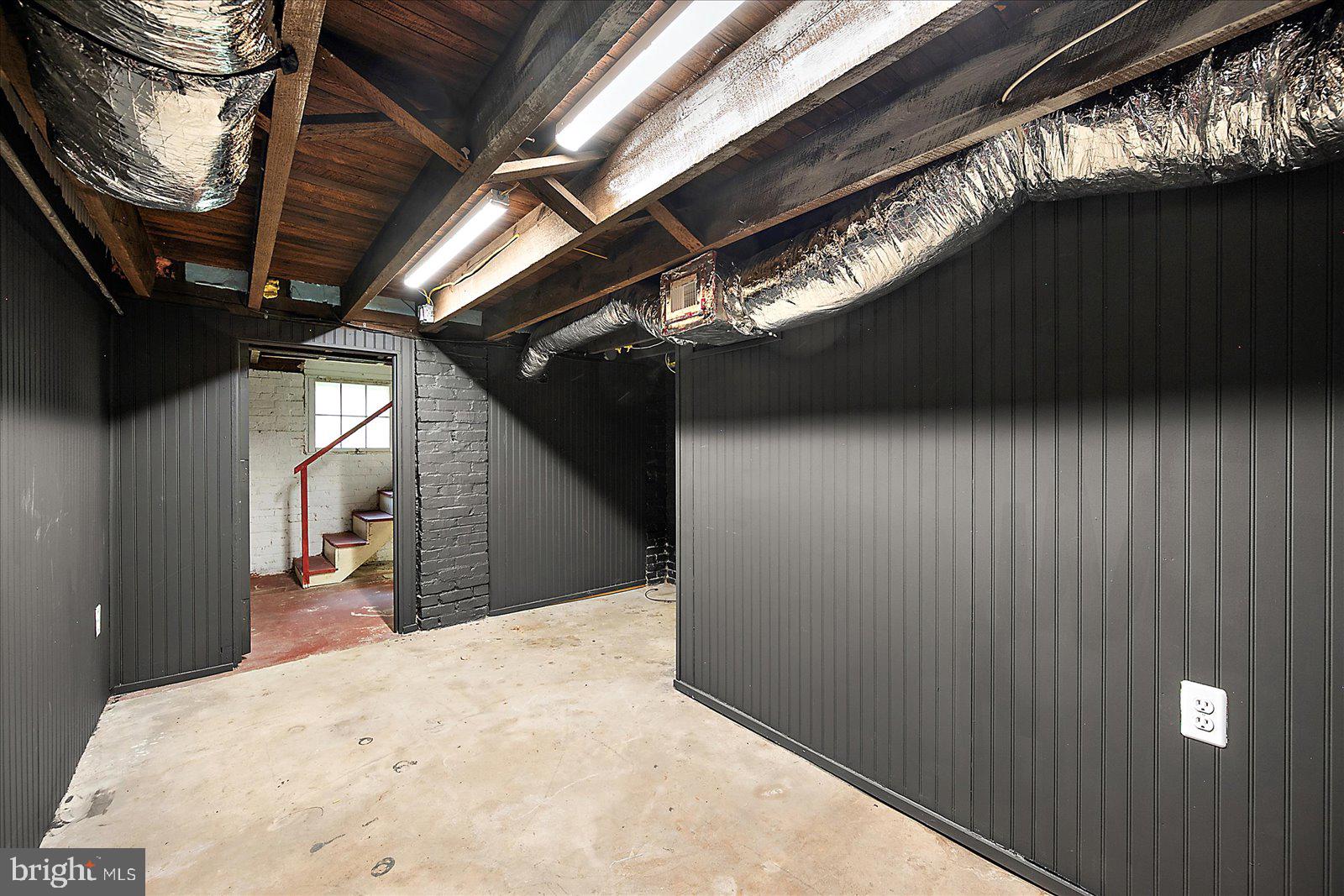 NEWTOWN - Residential