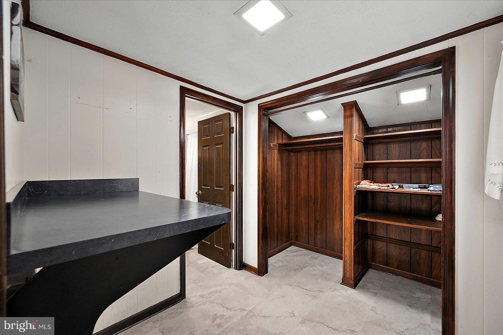 NEWTOWN - Residential