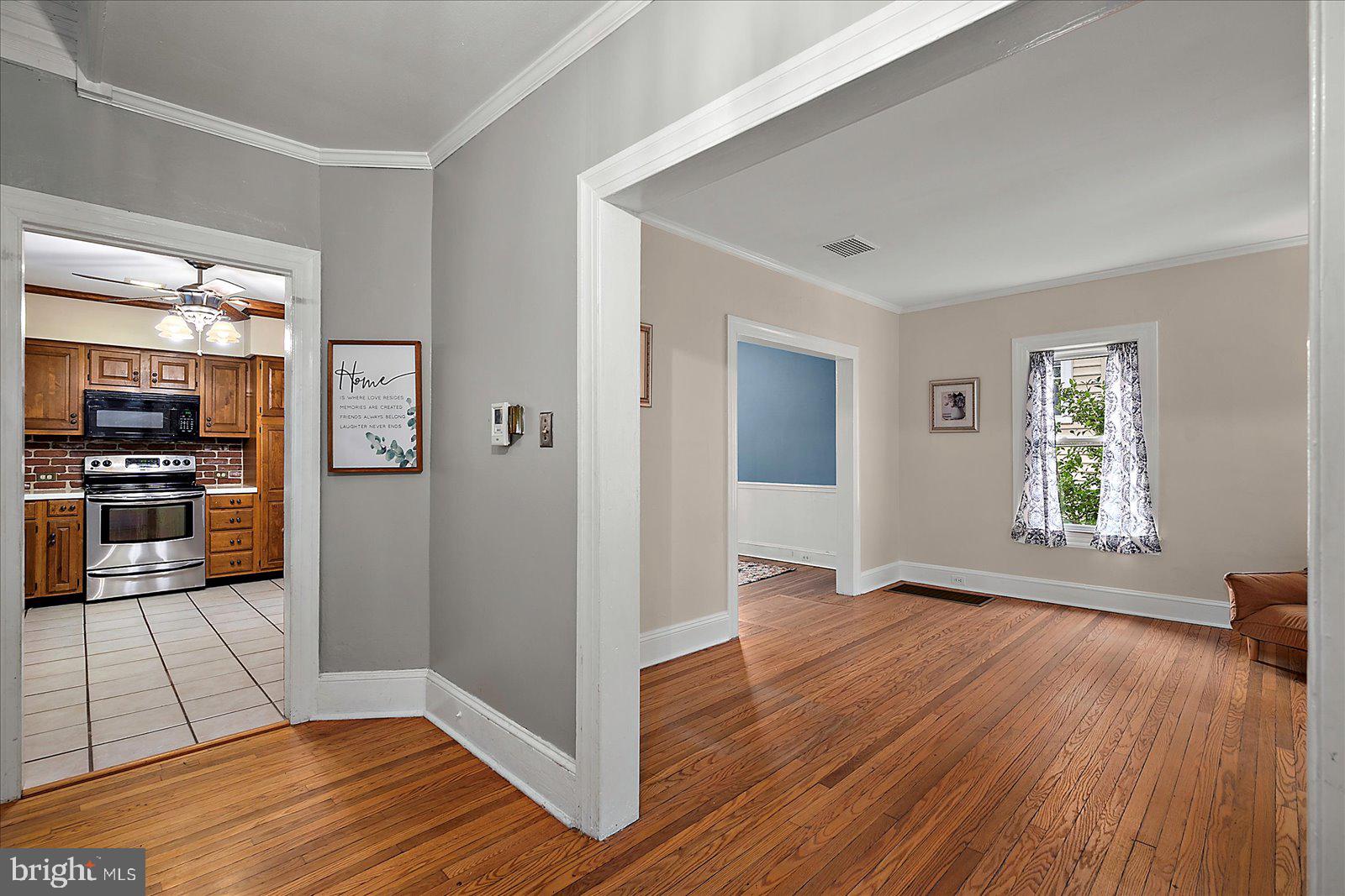 NEWTOWN - Residential