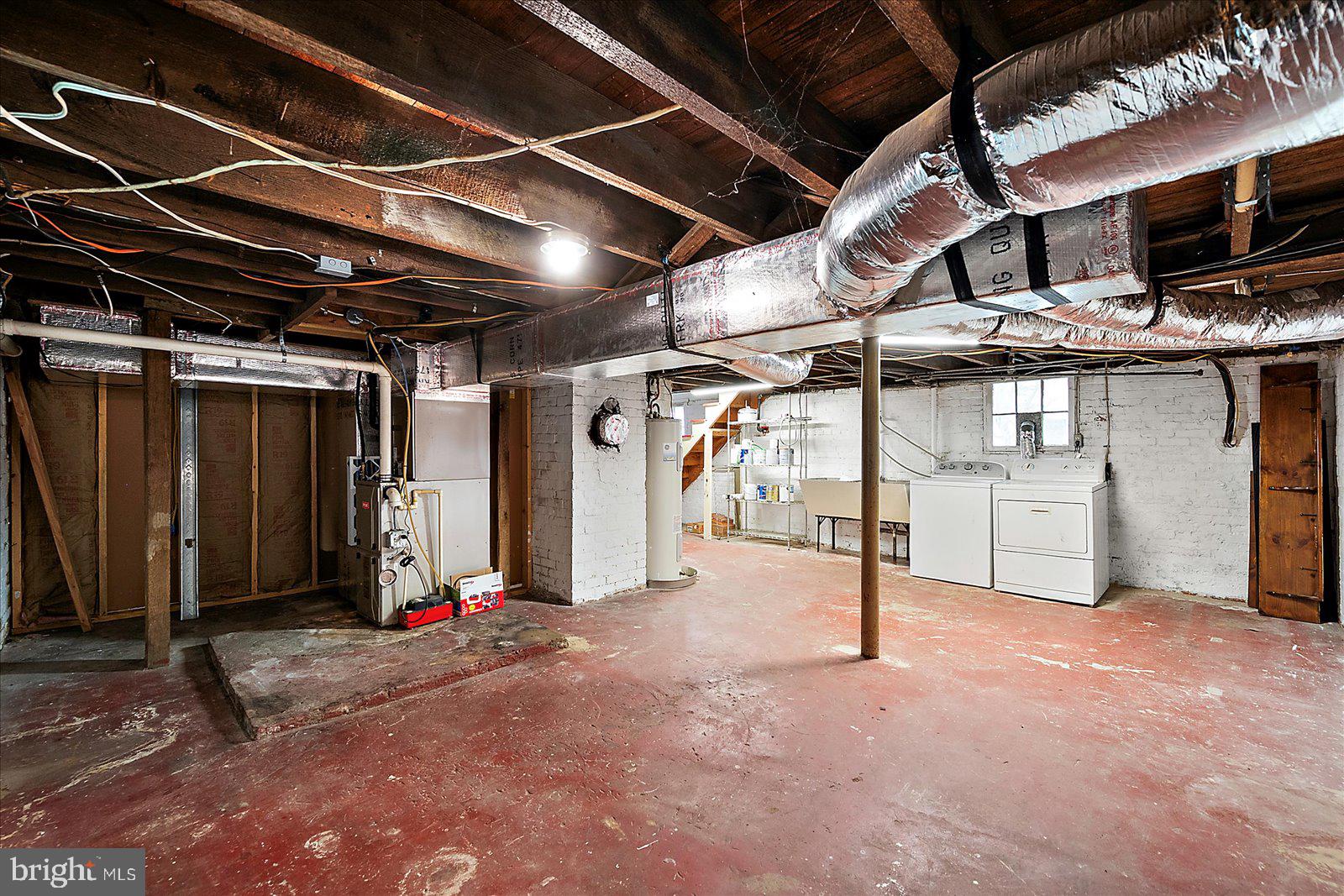 NEWTOWN - Residential