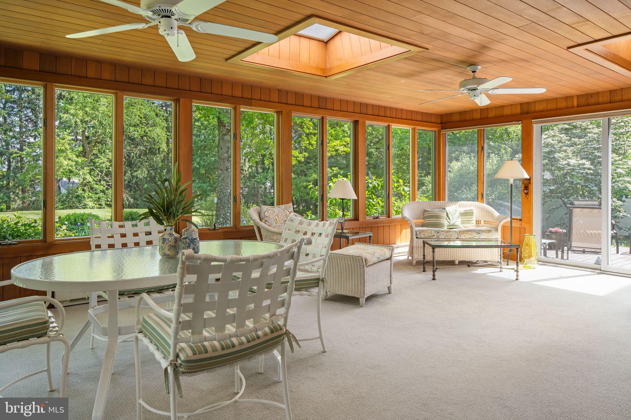 PEBBLE HILL - Residential