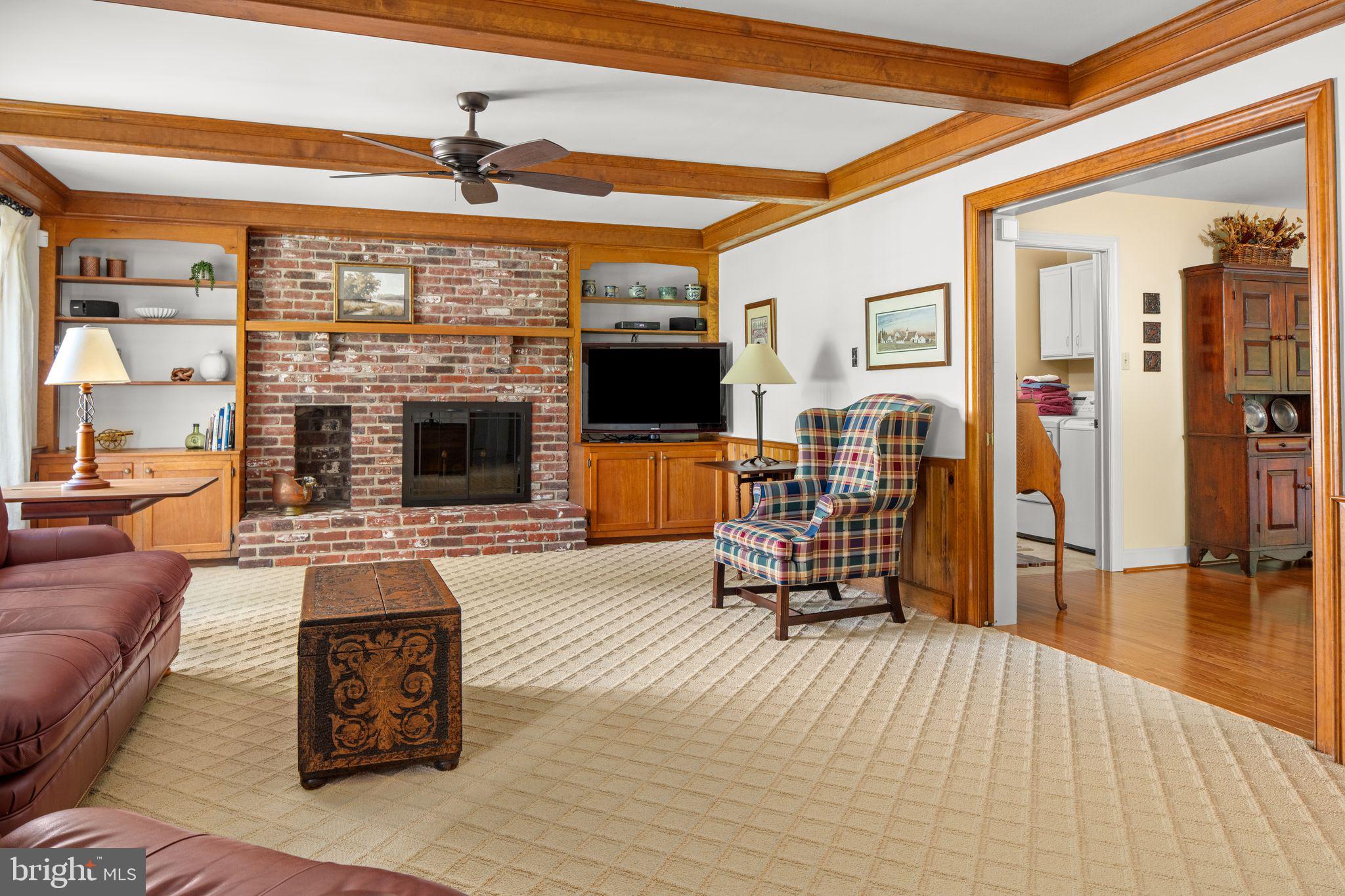 PEBBLE HILL - Residential