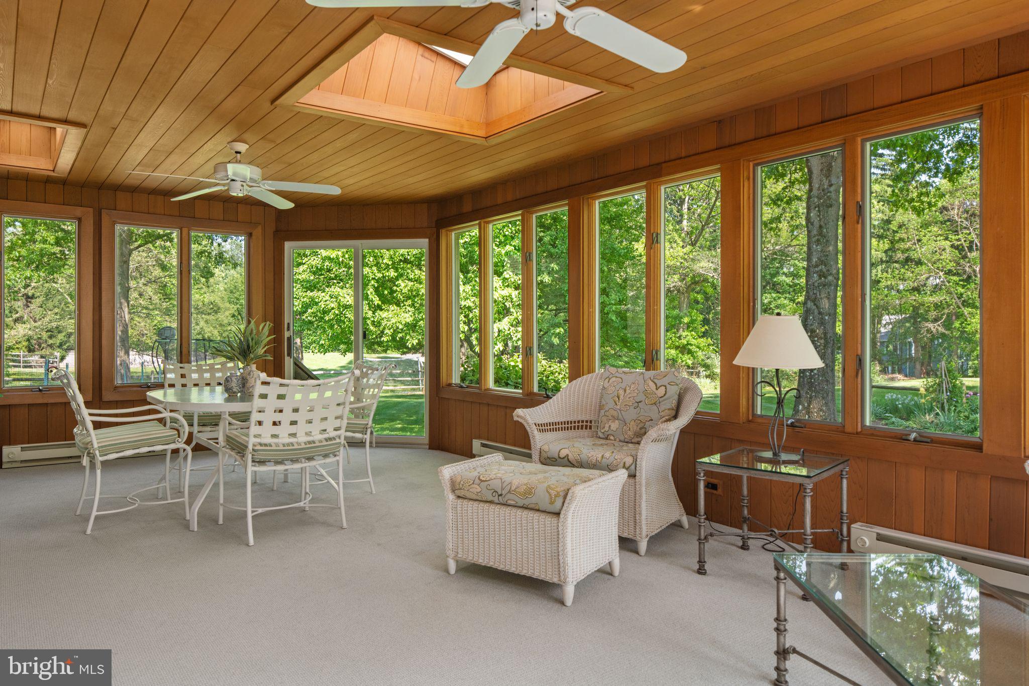 PEBBLE HILL - Residential