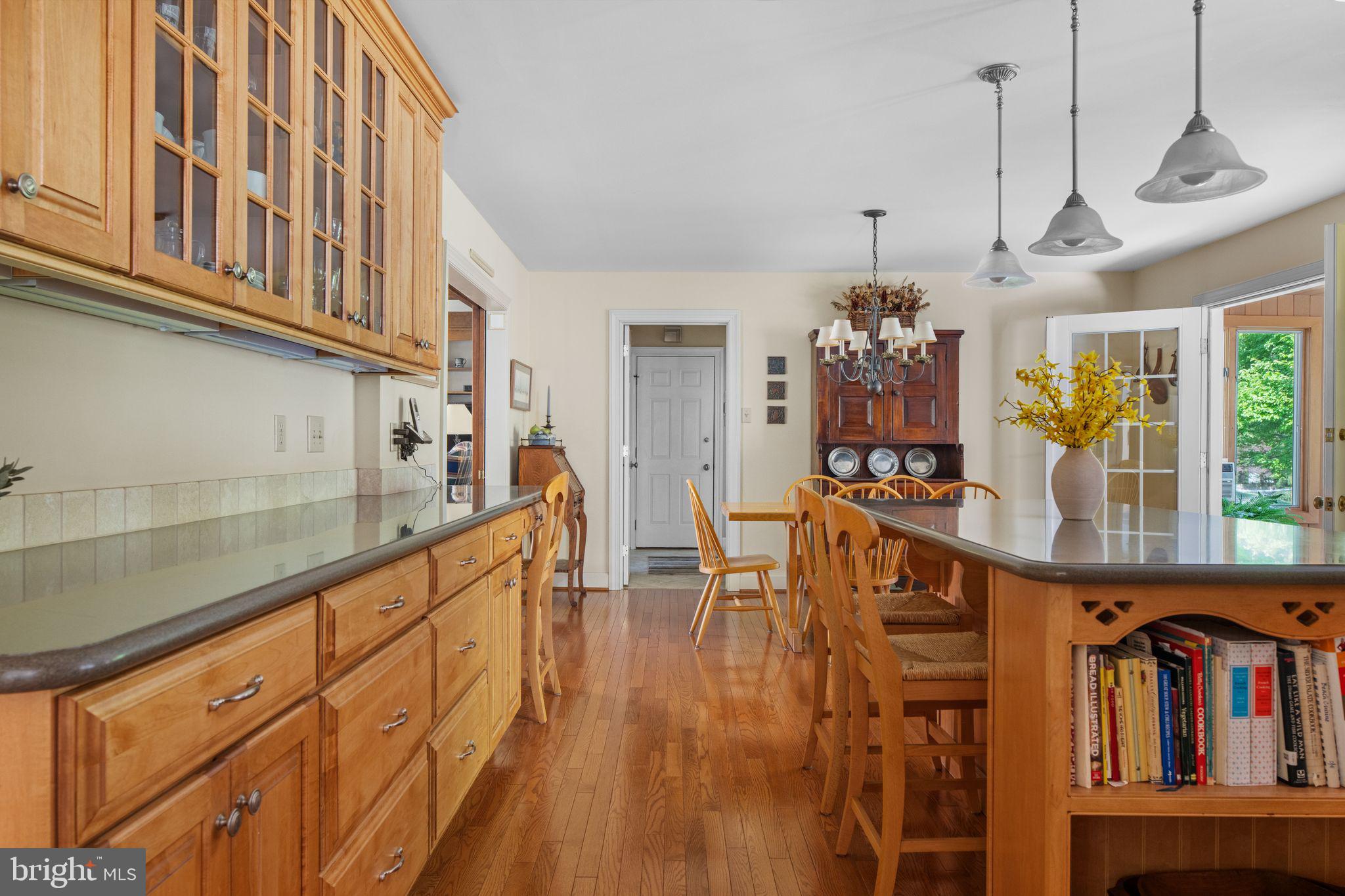 PEBBLE HILL - Residential
