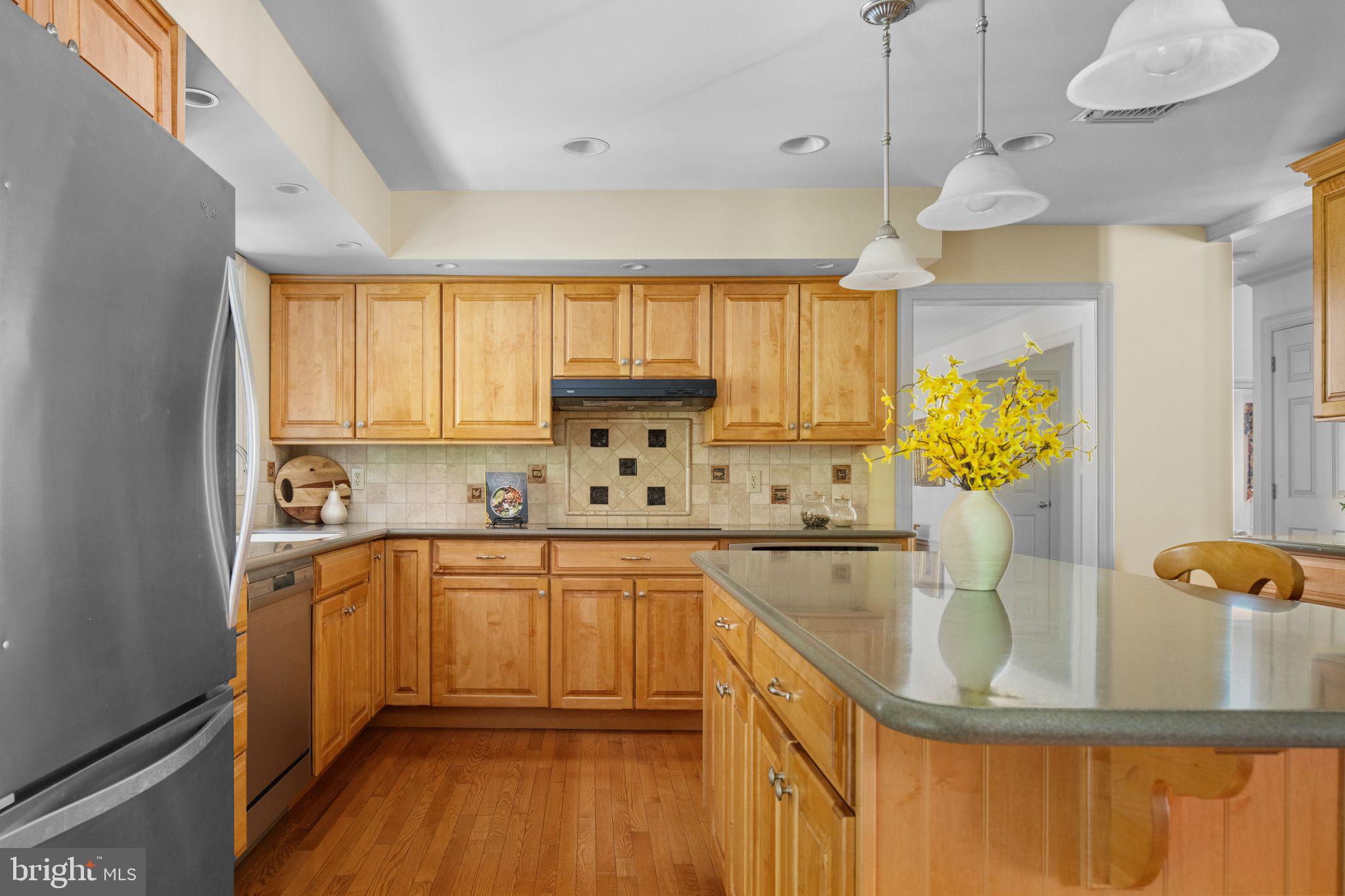 PEBBLE HILL - Residential