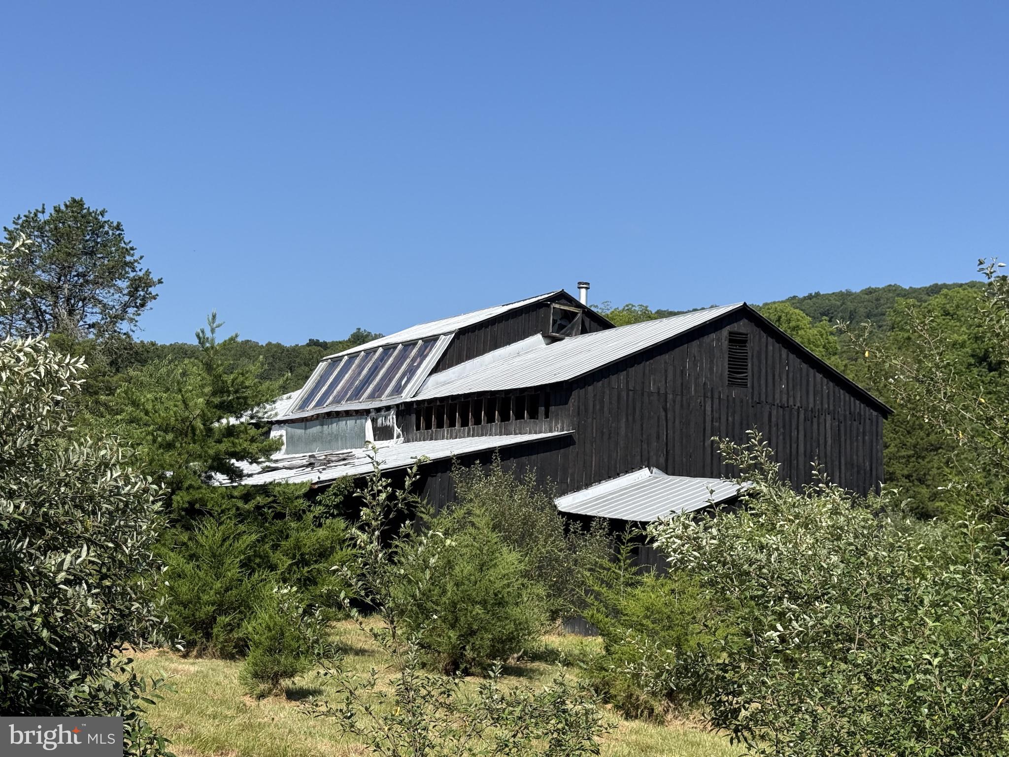 TROUT POND PROPERTY OWNERS ASSOCIATION - Residential