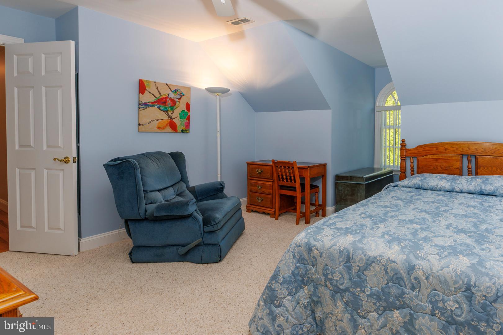 EASTON - Residential