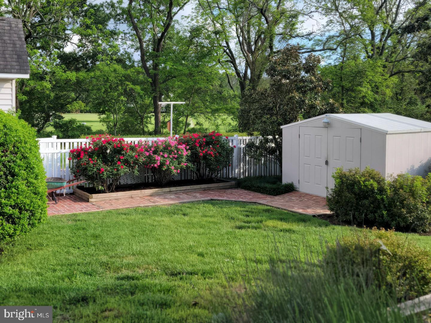 EASTON - Residential