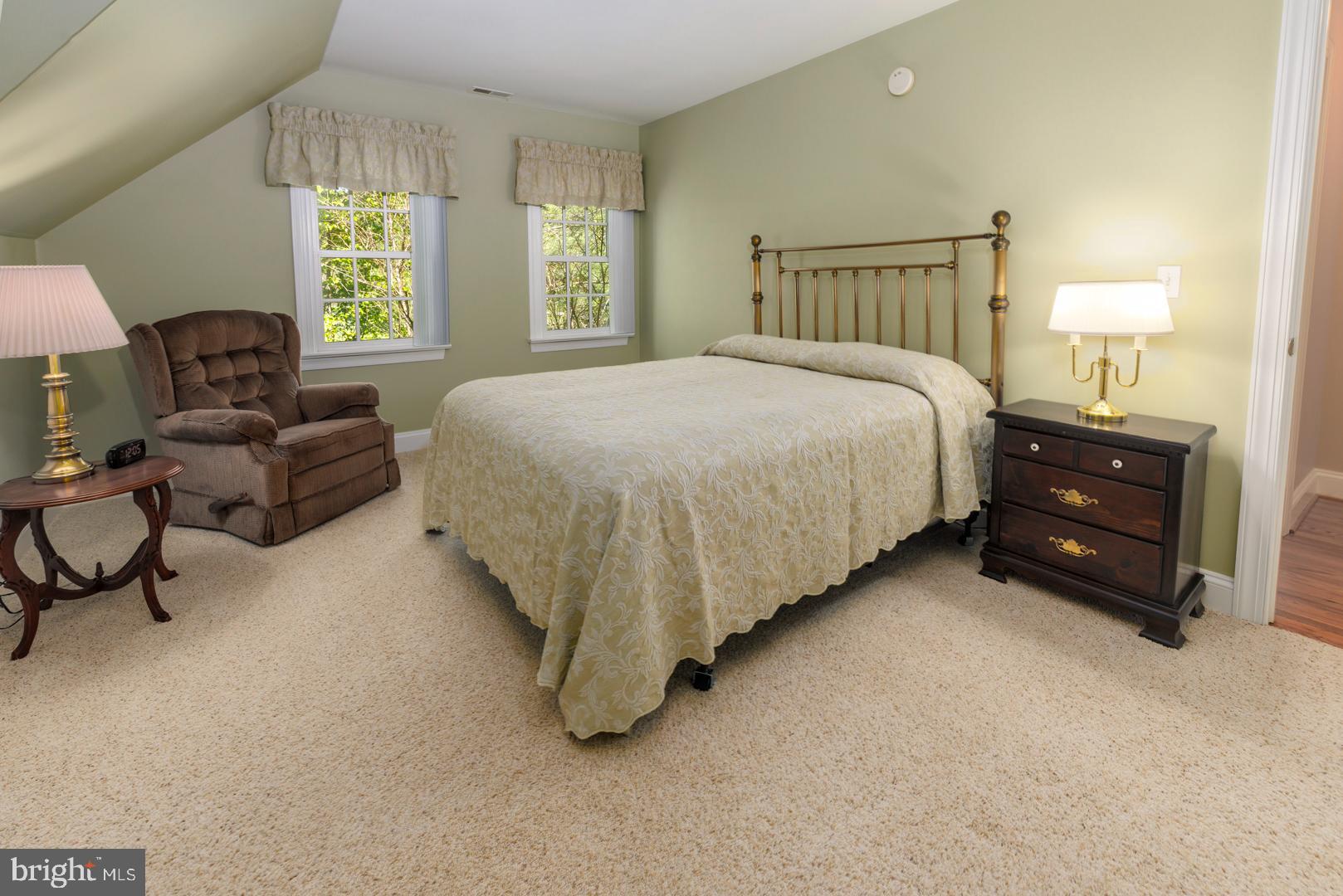 EASTON - Residential