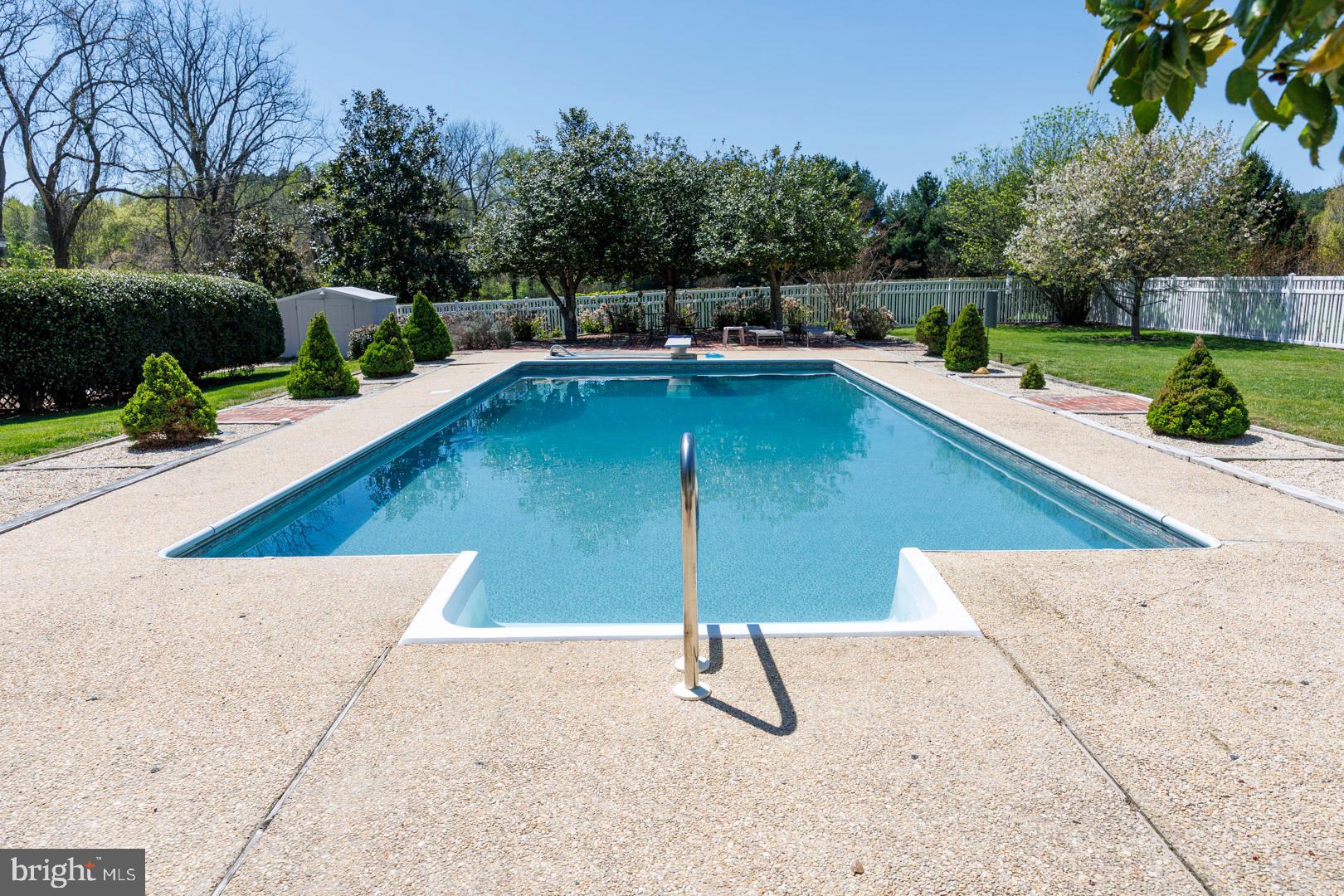 EASTON - Residential