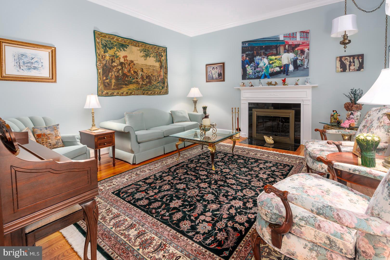 EASTON - Residential