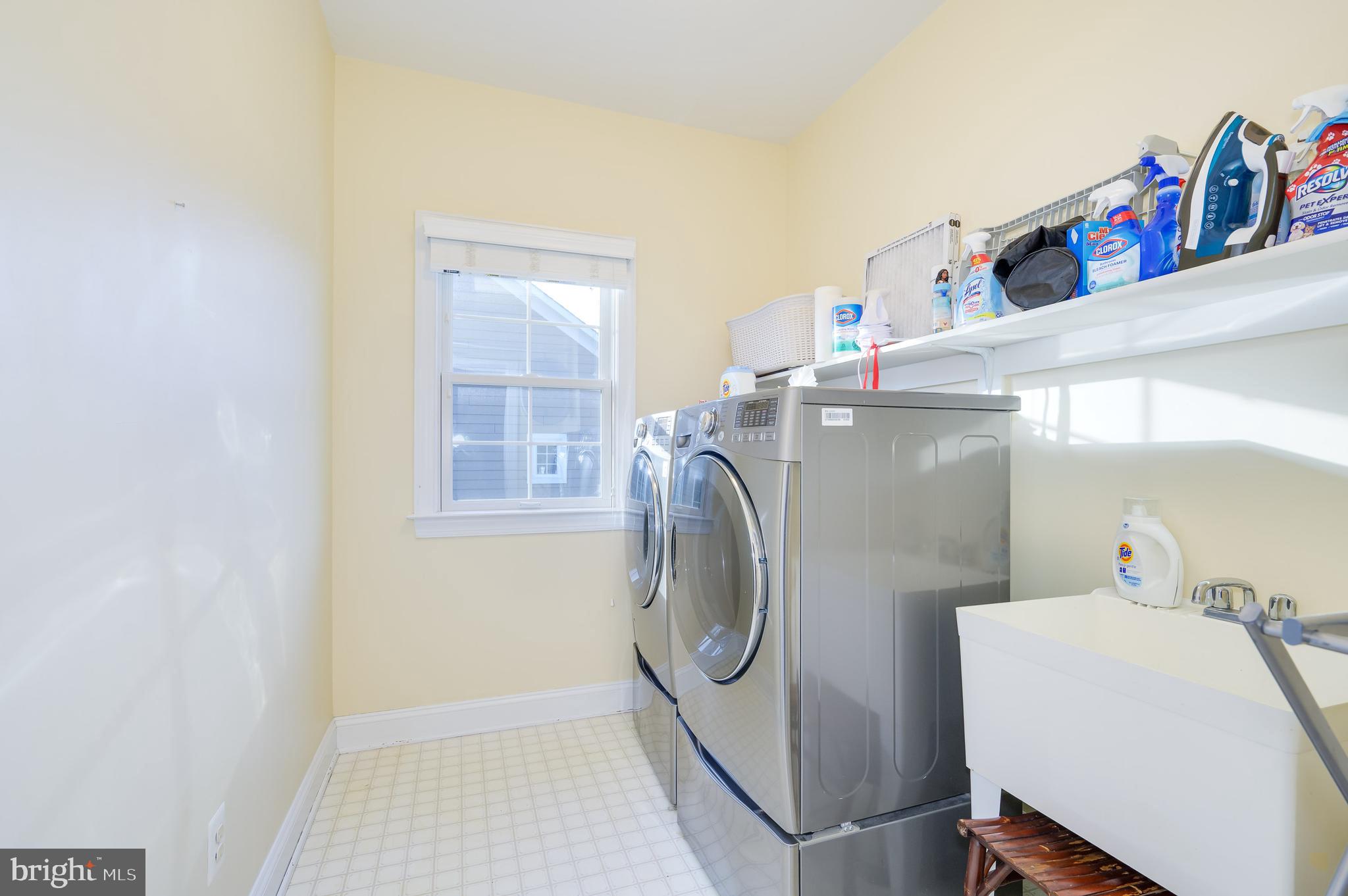 COURTS OF ST FRANCIS - Residential