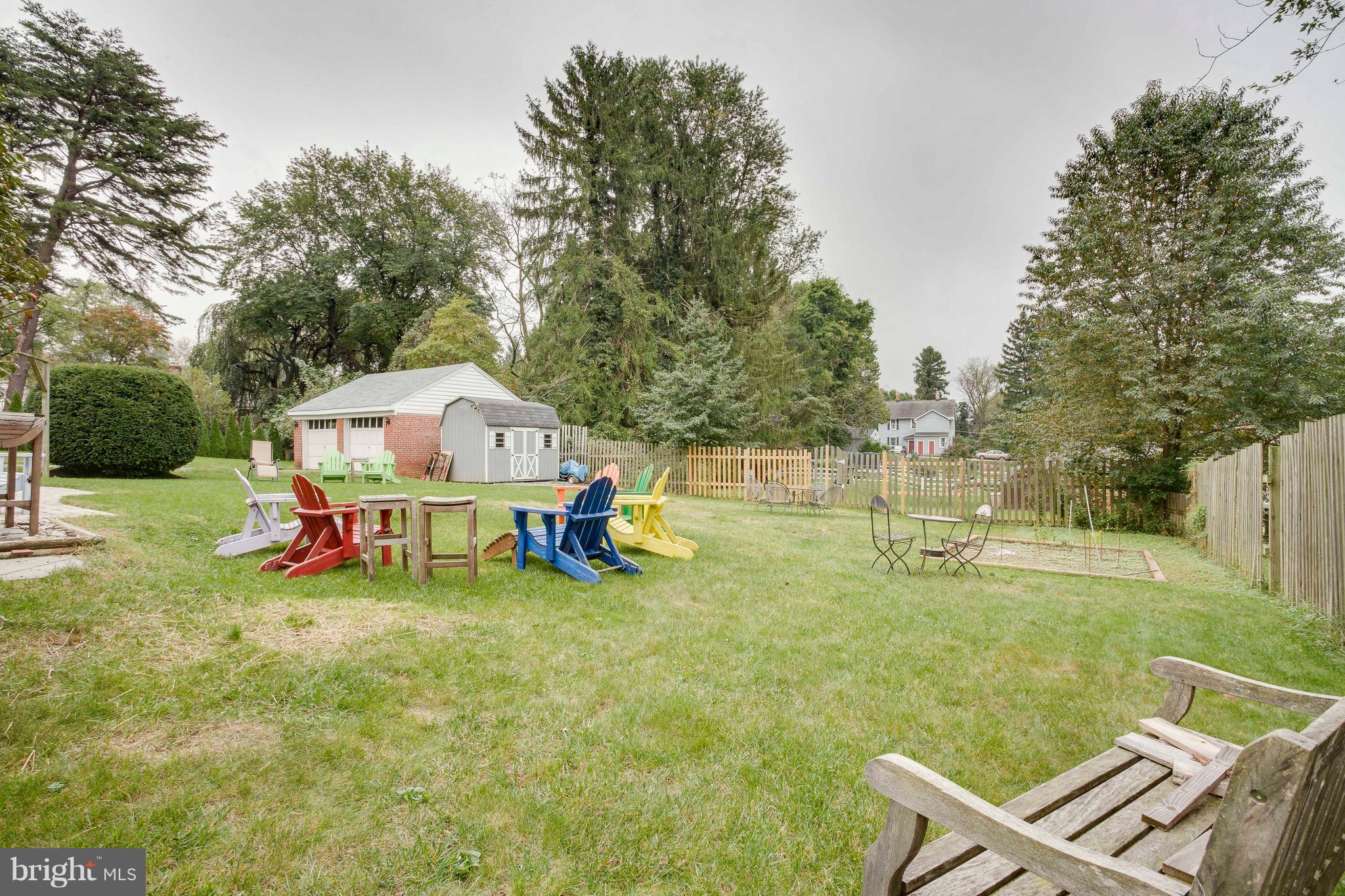 COLONIAL GARDENS - Residential