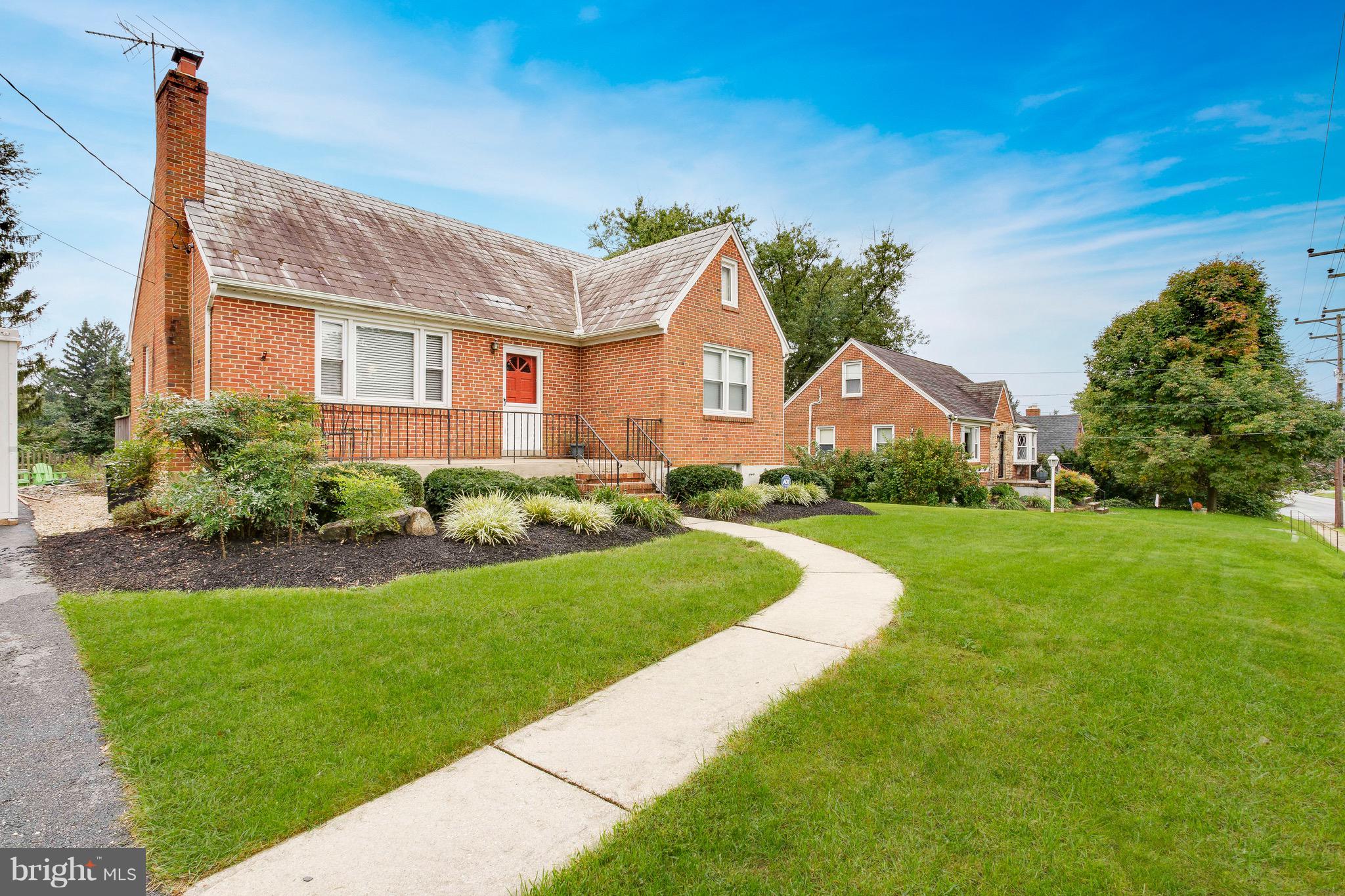 COLONIAL GARDENS - Residential