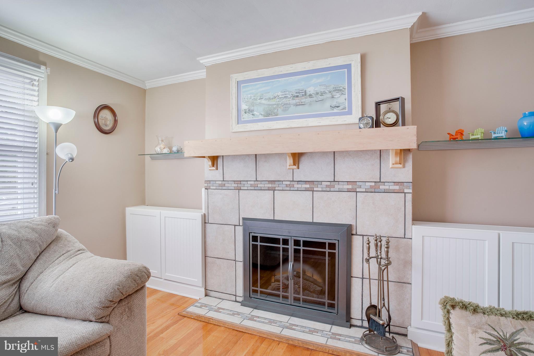 COLONIAL GARDENS - Residential