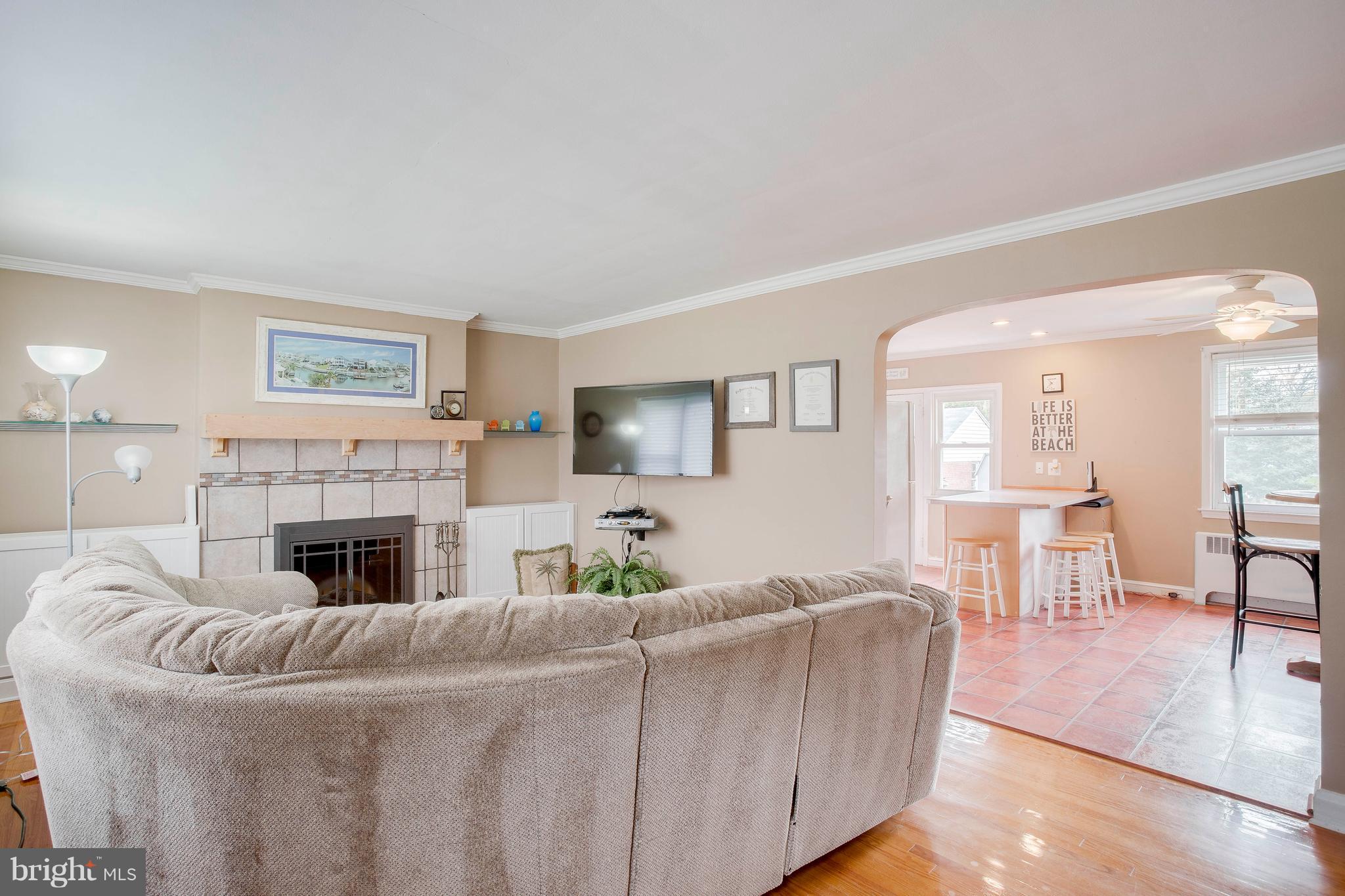 COLONIAL GARDENS - Residential