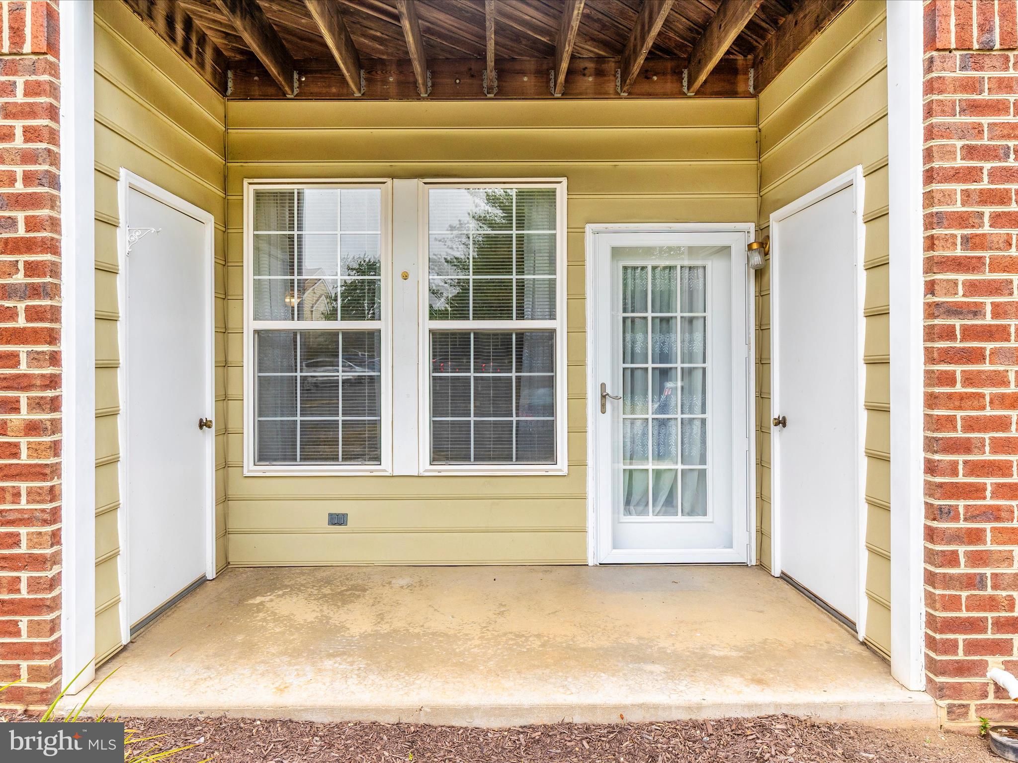 WATERSIDE - Residential