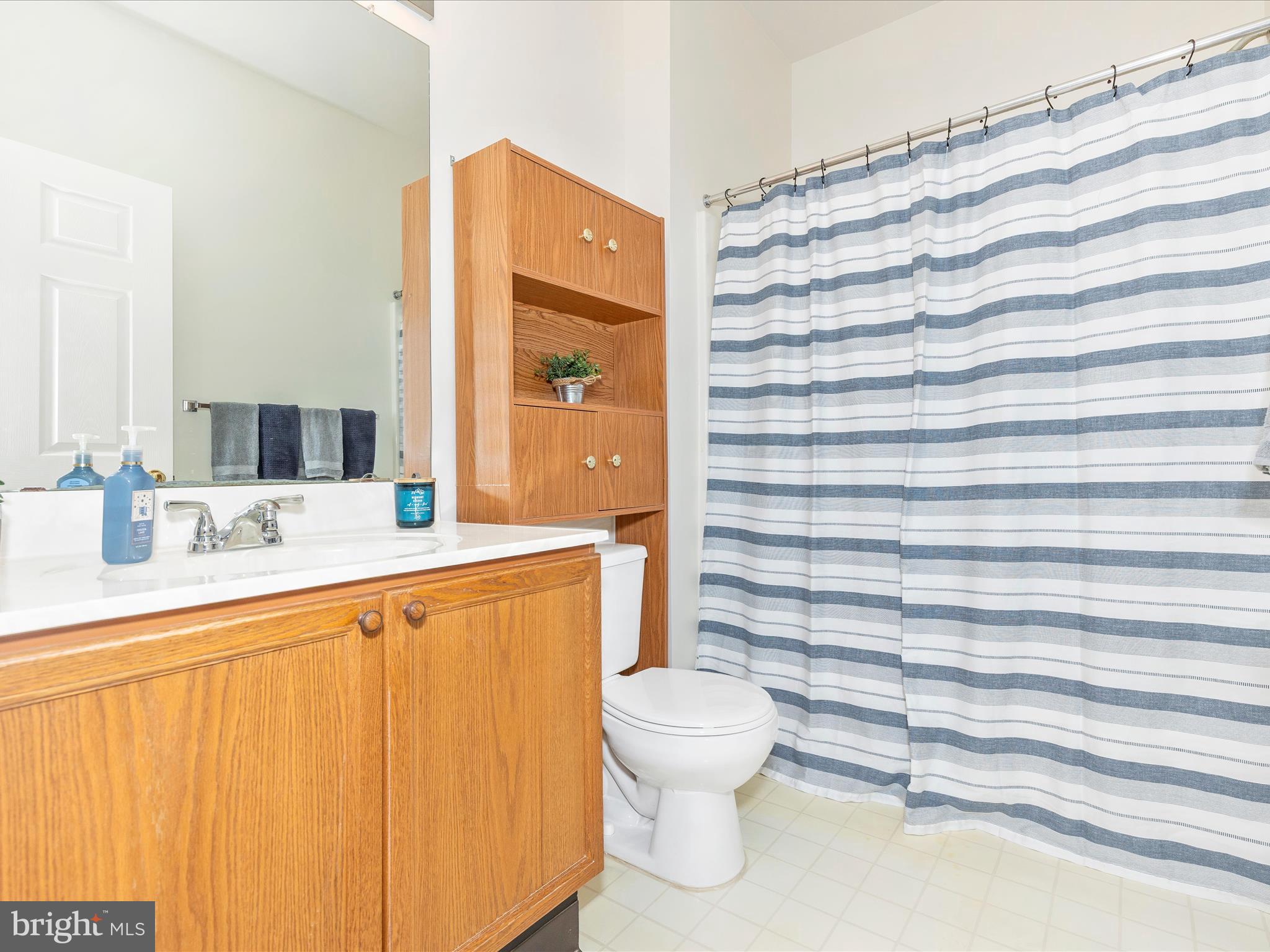 WATERSIDE - Residential