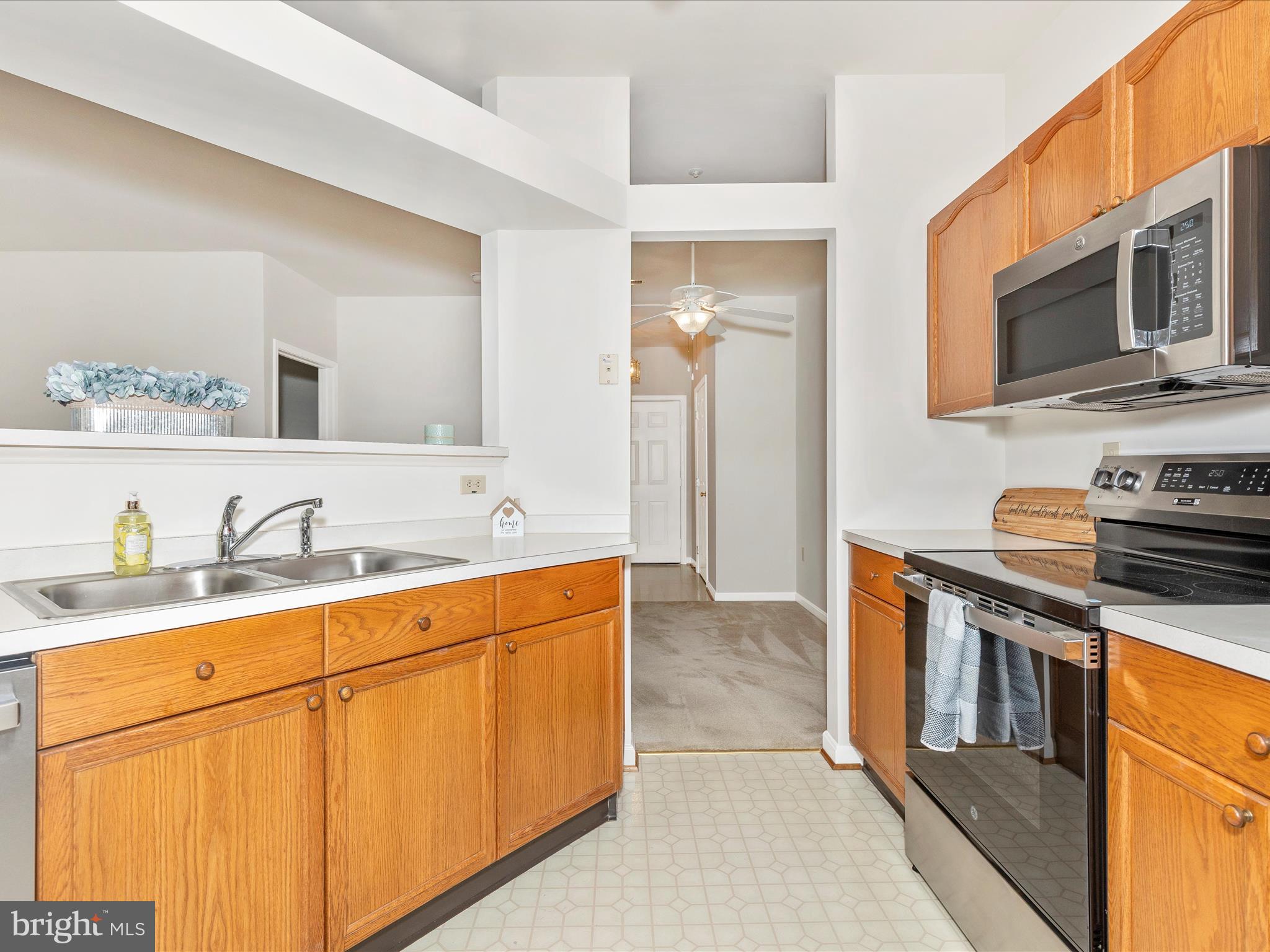 WATERSIDE - Residential