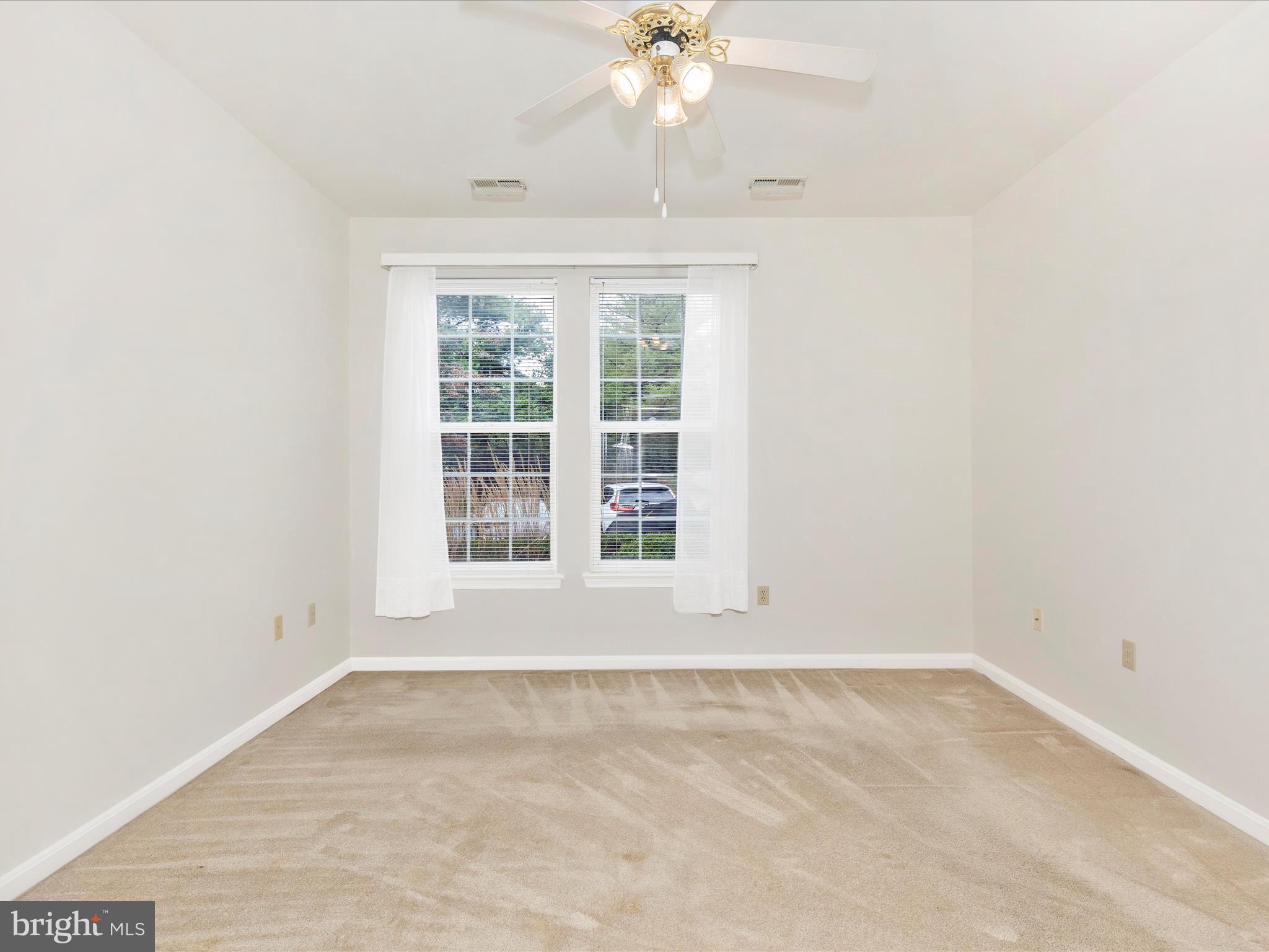 WATERSIDE - Residential