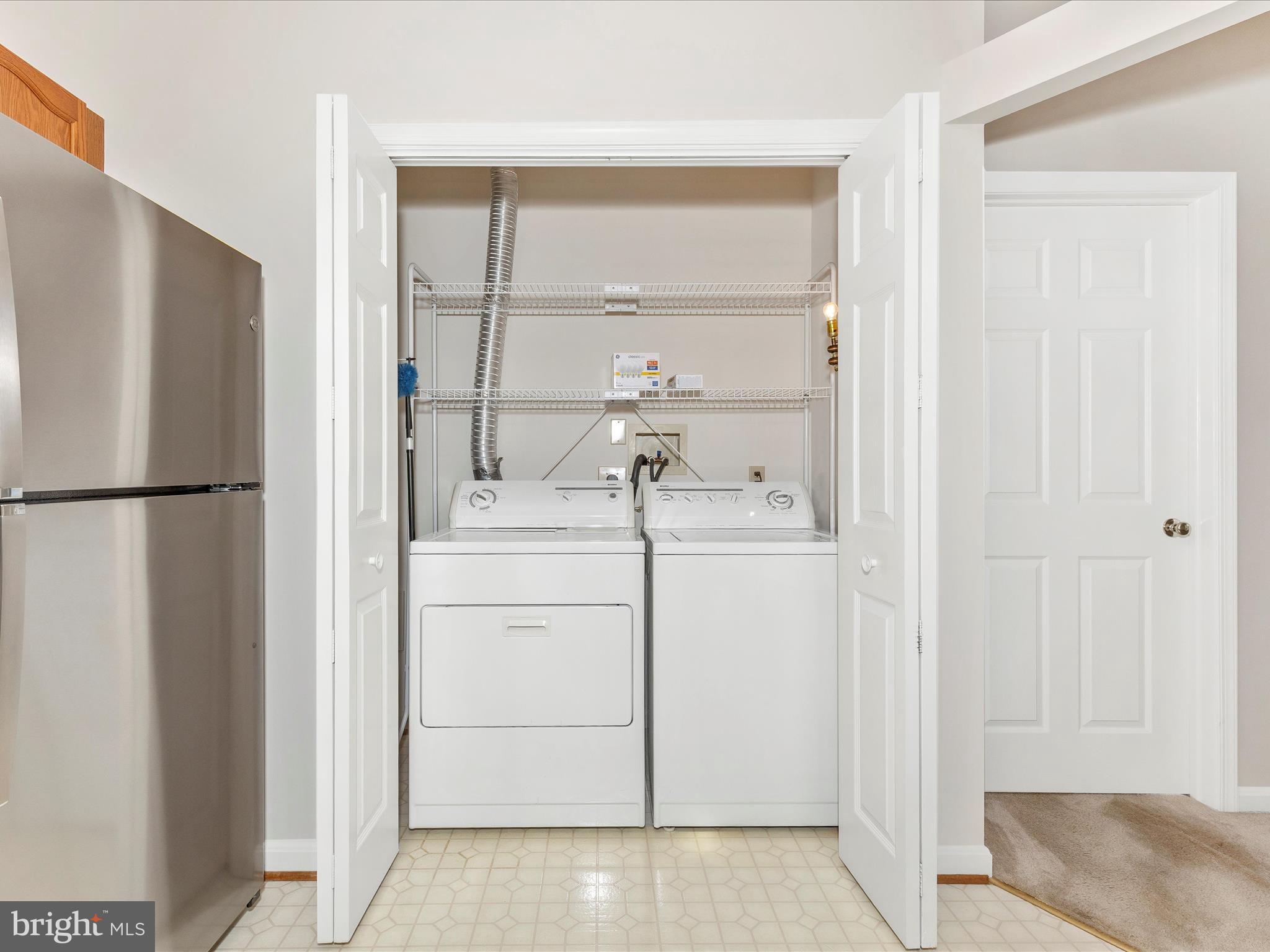 WATERSIDE - Residential