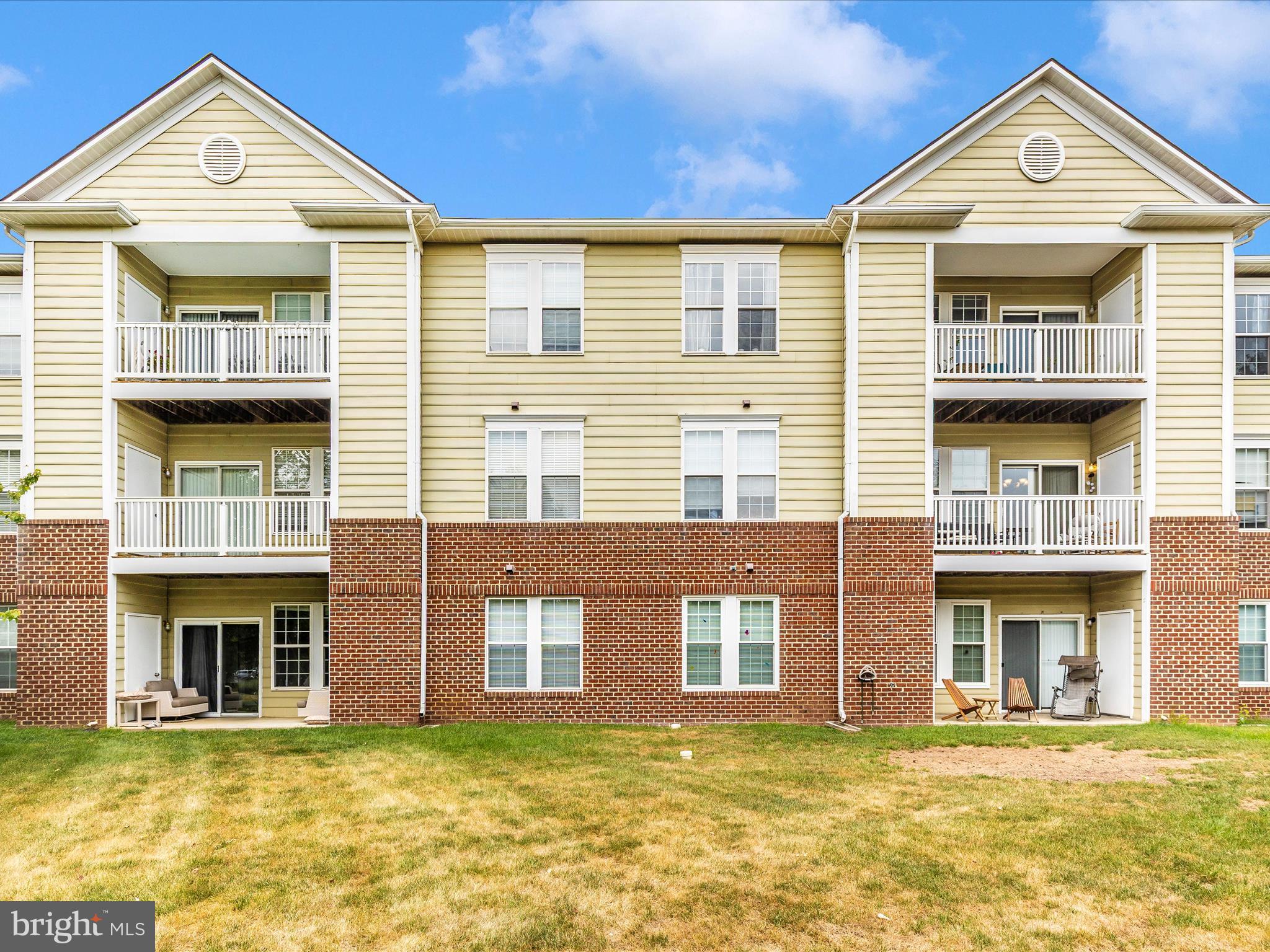 WATERSIDE - Residential