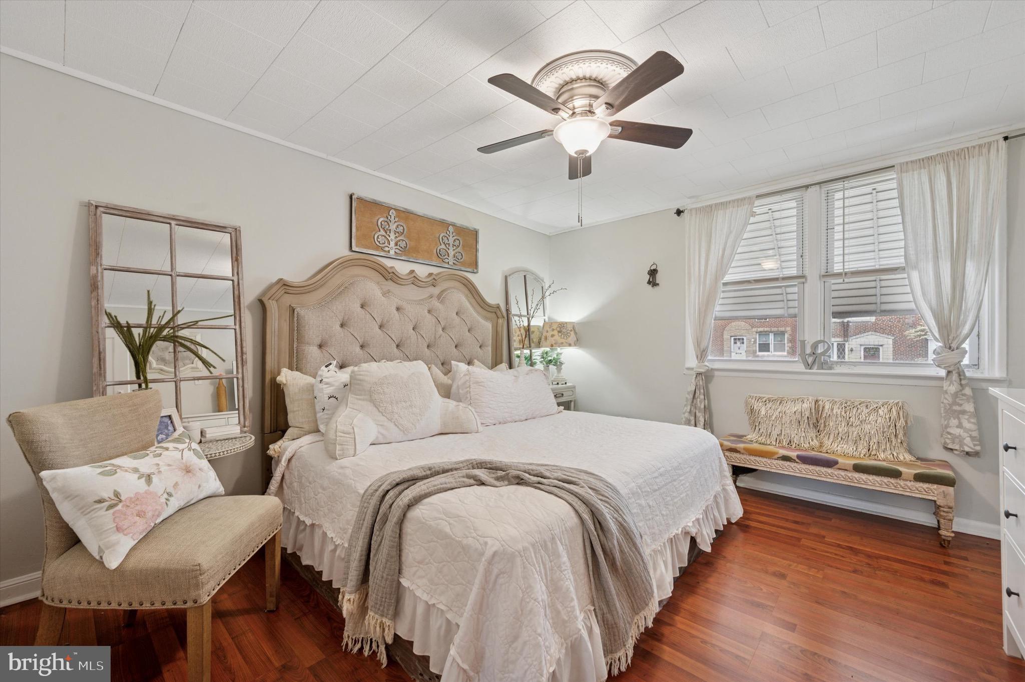 LAWNCREST - Residential