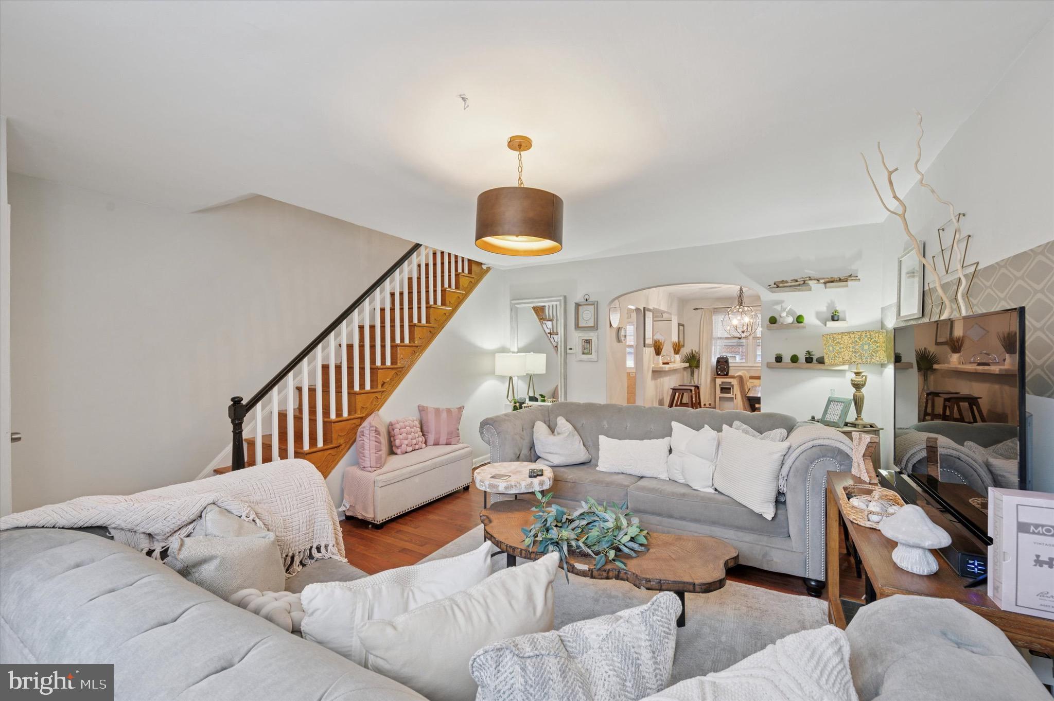 LAWNCREST - Residential