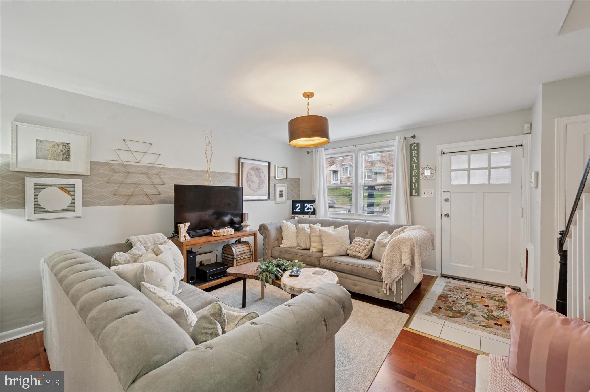 LAWNCREST - Residential