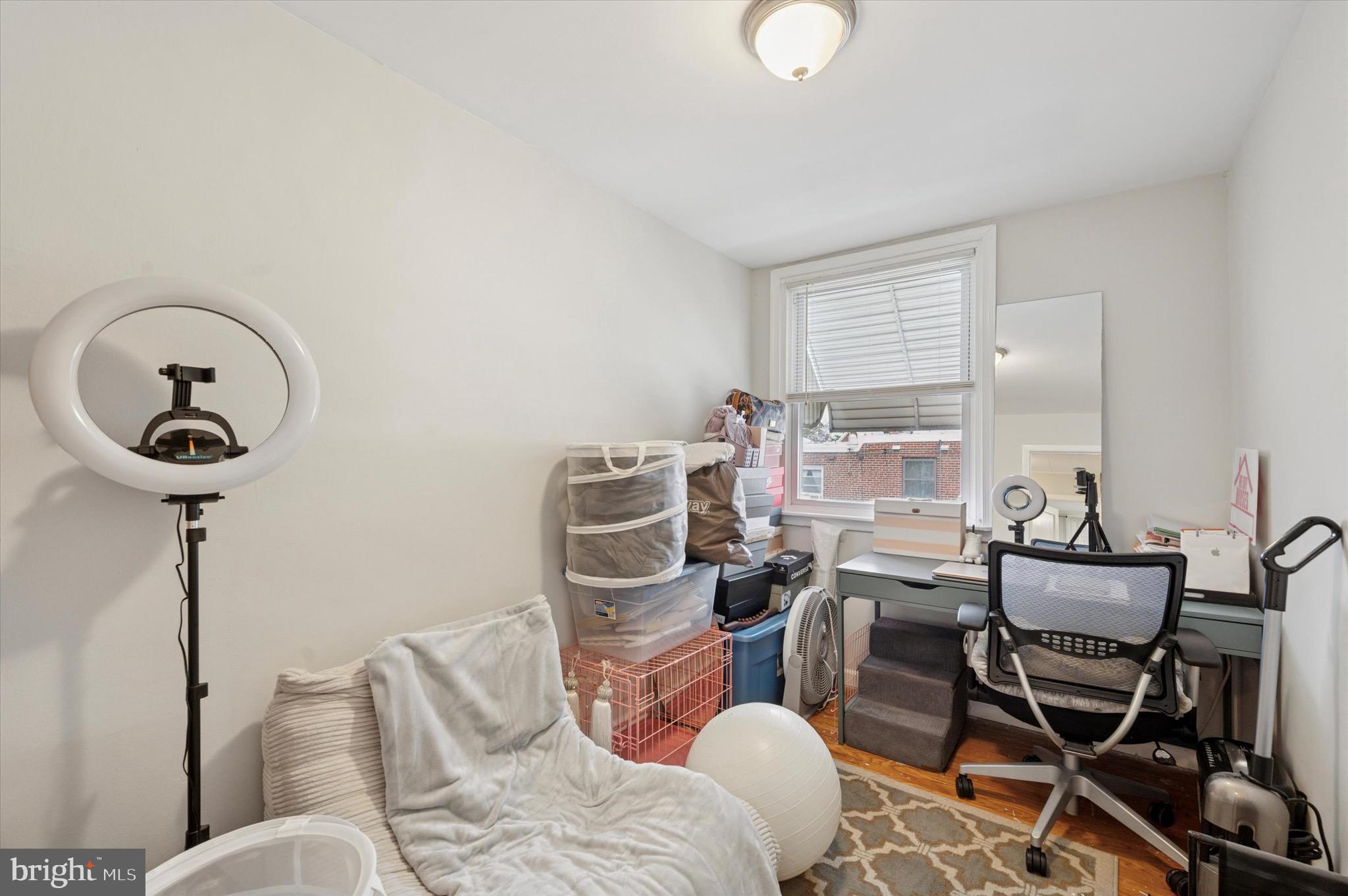 LAWNCREST - Residential