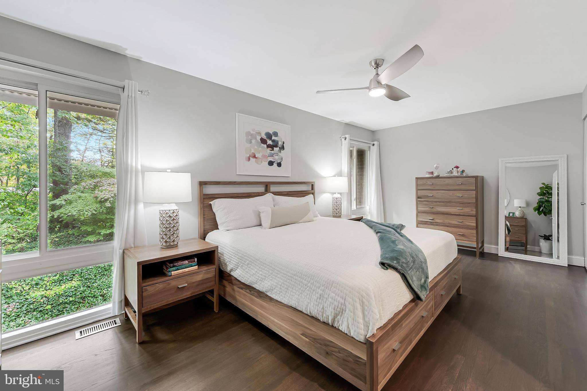 RESTON - Residential