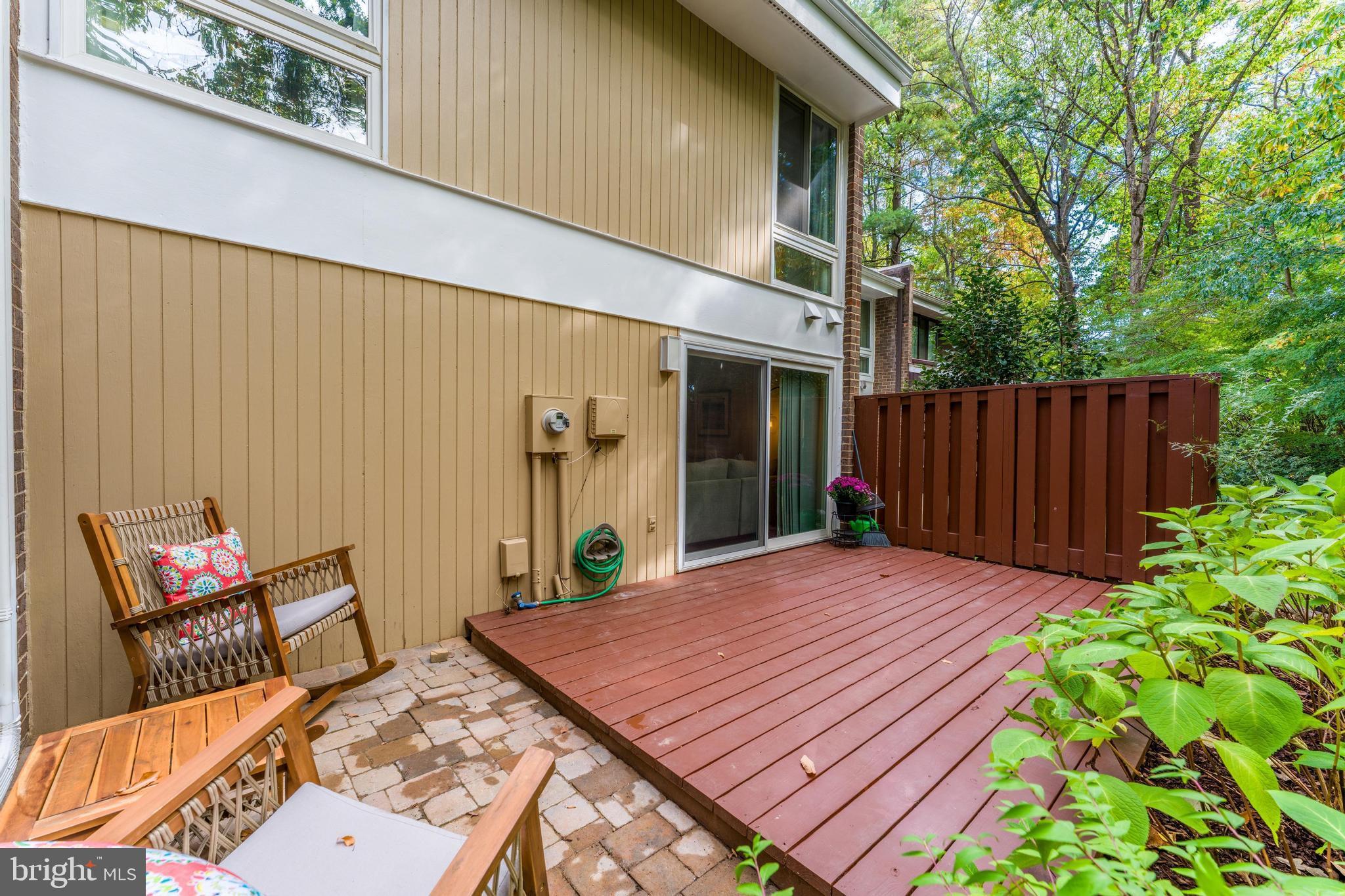 RESTON - Residential