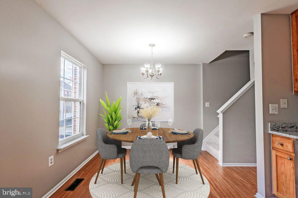 AUTUMN CHASE HUNT - Residential